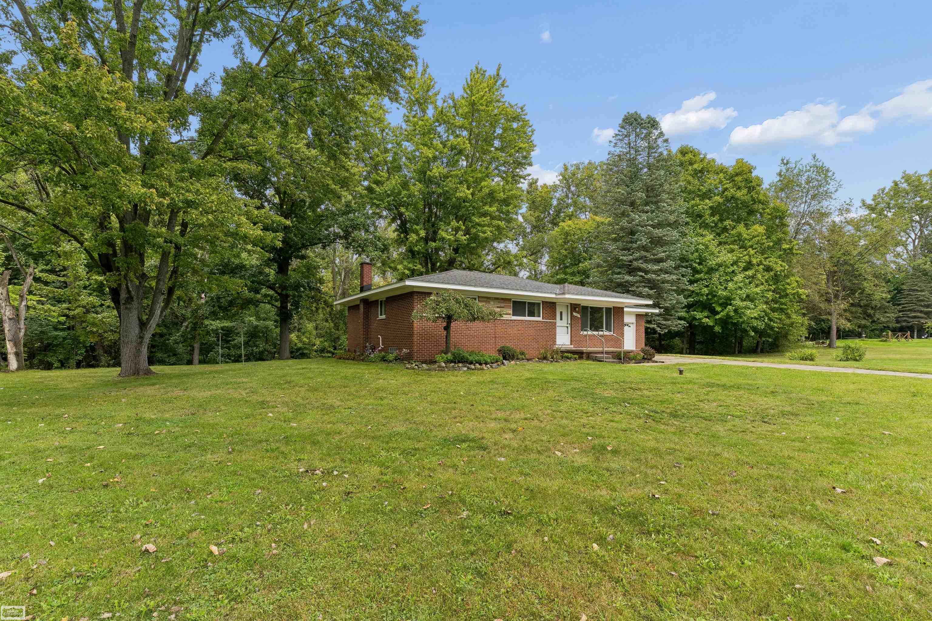 Photo 2 of Single family home for sale at 21601 Chester Rd, Ray, MI 48096 | MLS# 58050222324 | Listing updated on 2026-09-19
