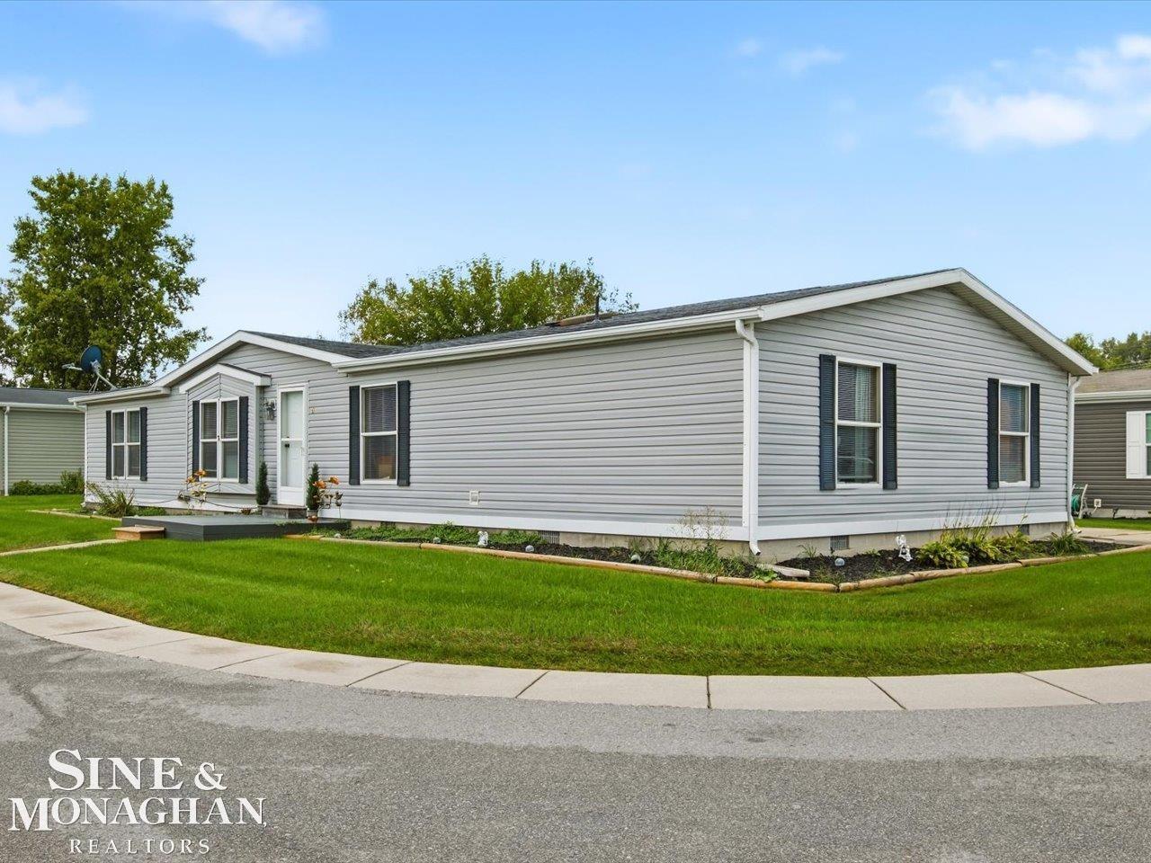 Photo 1 of Single family home for sale at 3211 Keewahdin Lot 9 Rd, Fort Gratiot, MI 48059 | MLS# 58050222327 | Listing updated on 2026-09-19
