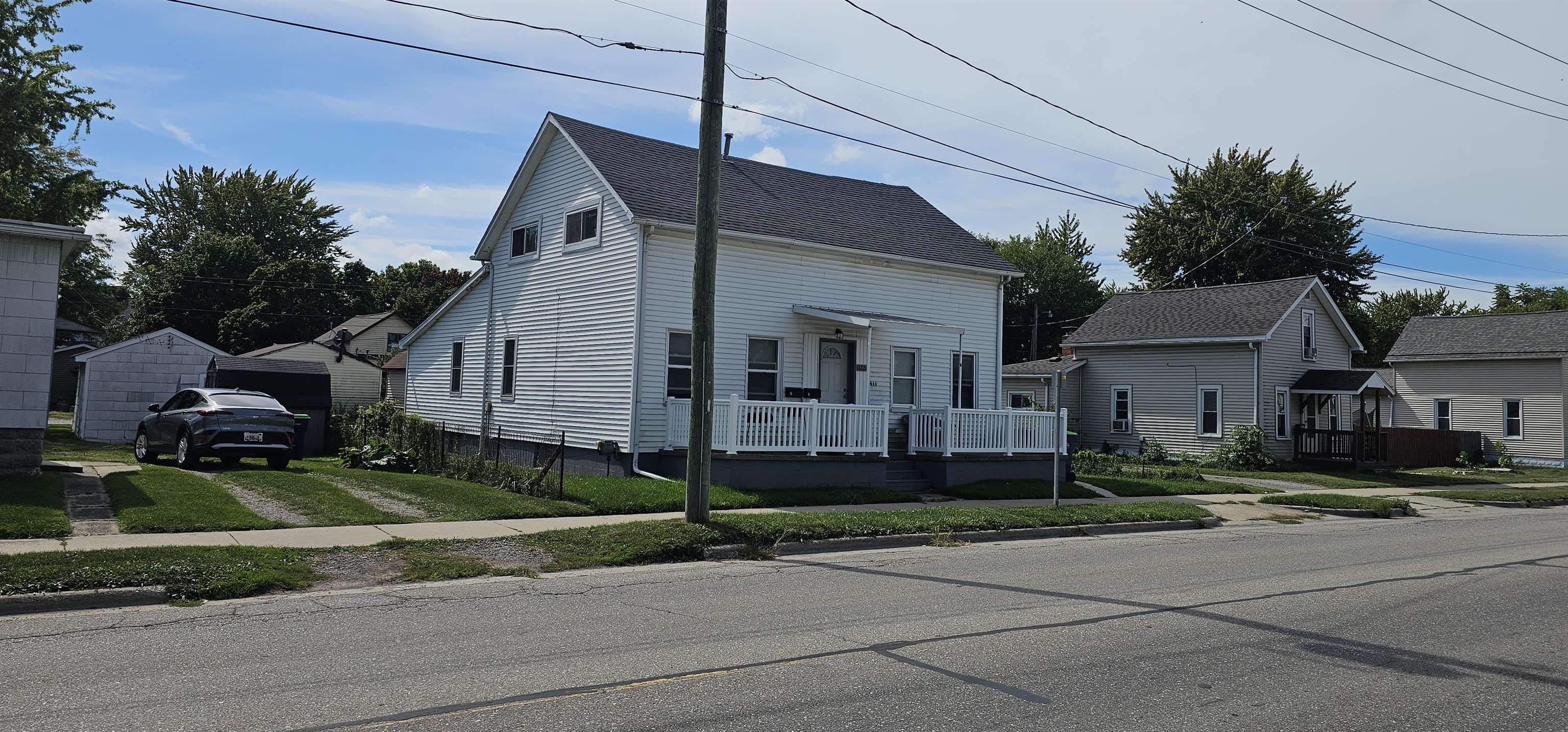 Photo 2 of Multi family home for sale at 3226 N Water St, Bay City, MI 48708 | MLS# 50222329 | Listing updated on 2026-09-19
