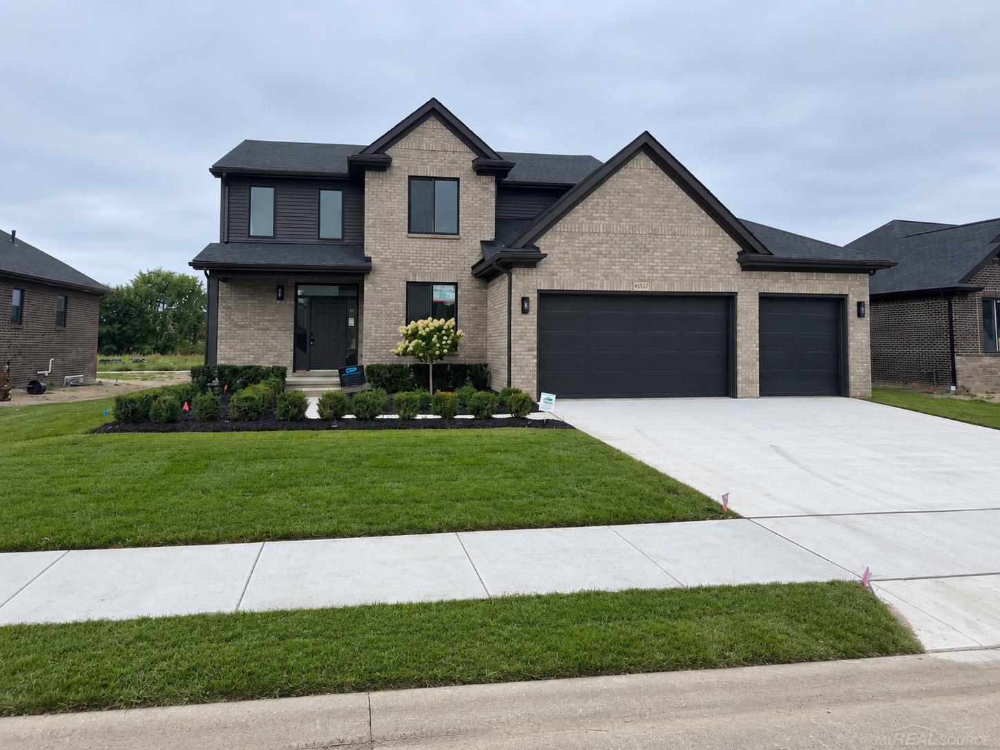 Photo 2 of Single family home for sale at 45537 Gable Dr, Macomb, MI 48044 | MLS# 58050222333 | Listing updated on 2026-09-19