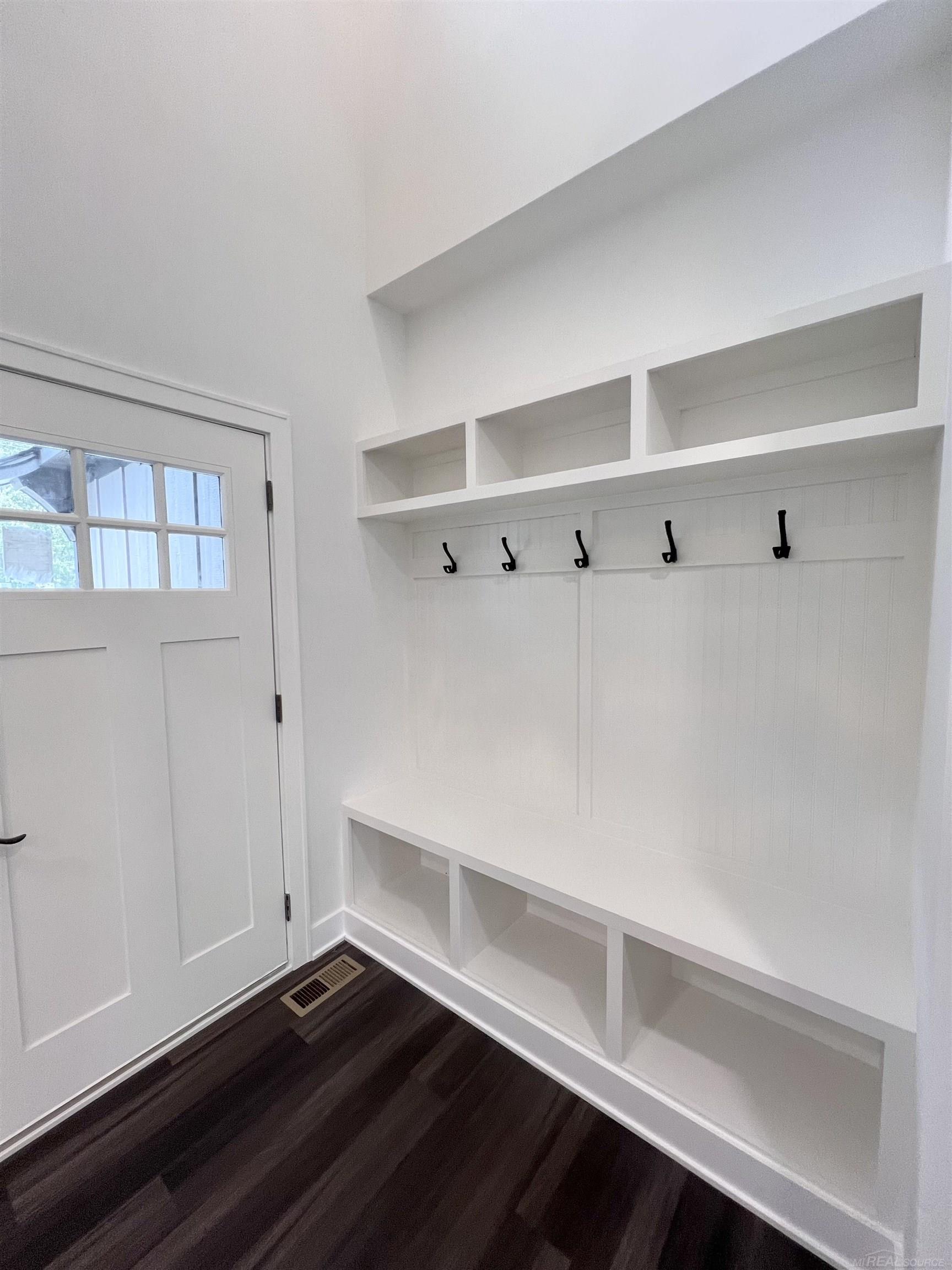 Photo 3 of Single family home for sale at 1510 Michigan St, Algonac, MI 48001 | MLS# 58050222342 | Listing updated on 2026-09-20