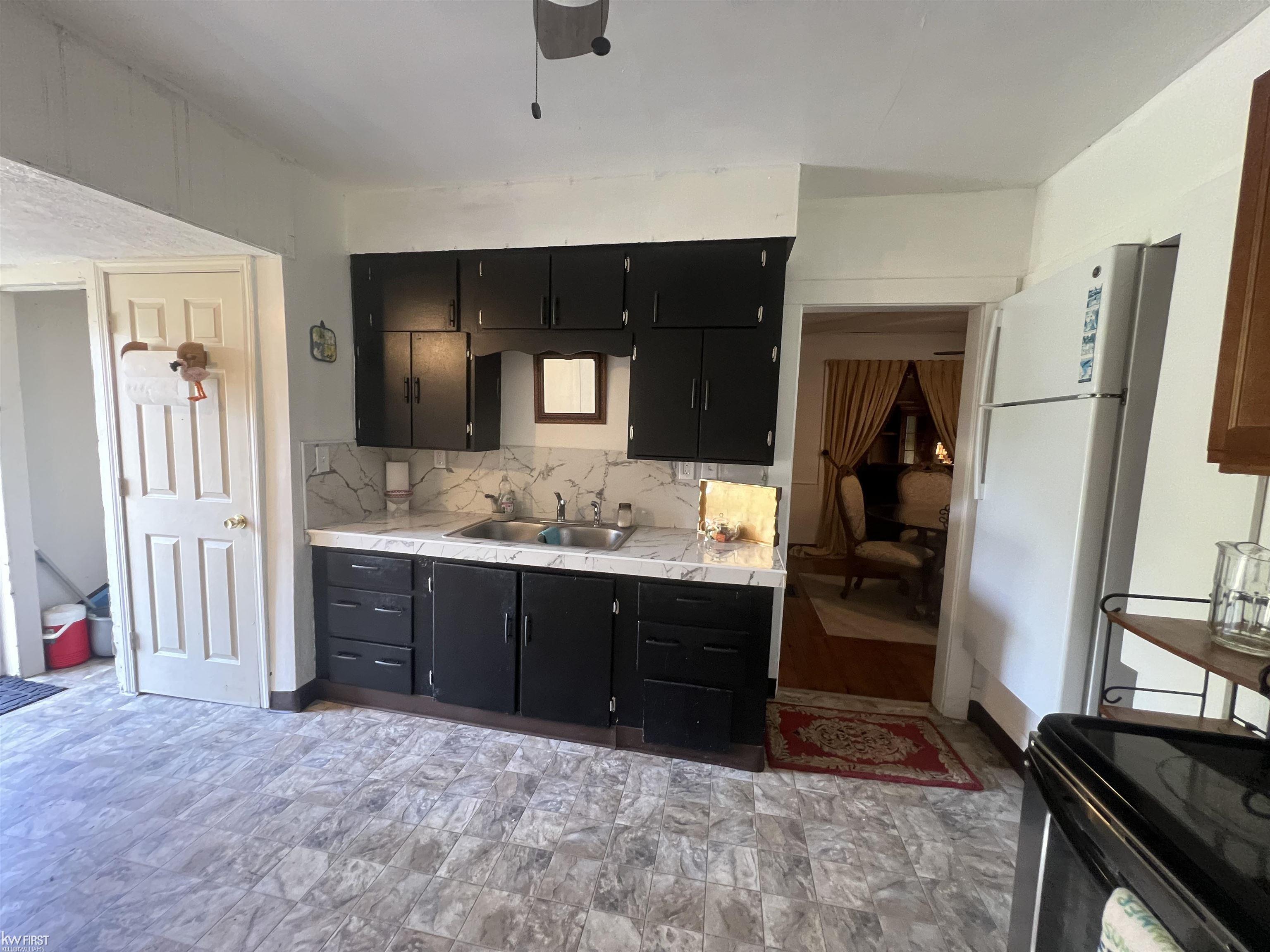 Photo 3 of Single family home for sale at 2222 Francisco St, Flushing, MI 48433 | MLS# 5050222354 | Listing updated on 2026-09-27