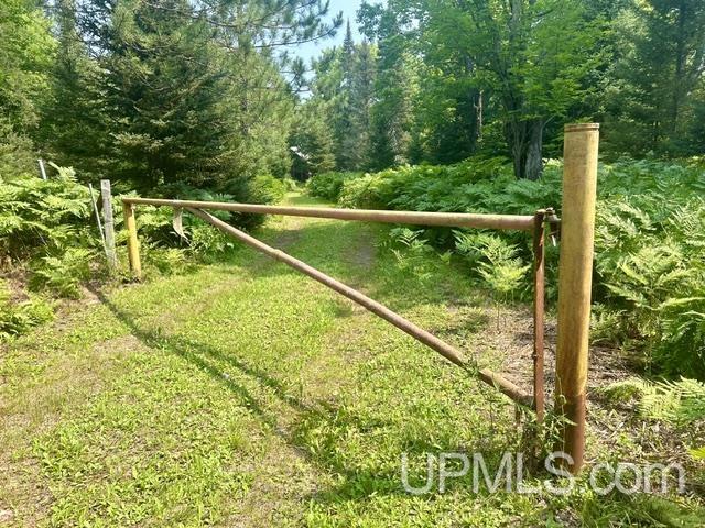 Photo 2 of Single family home for sale at 9000 Bear Lake Lodge Rd, Ishpeming, MI 49849 | MLS# 50222373 | Listing updated on 2026-09-21