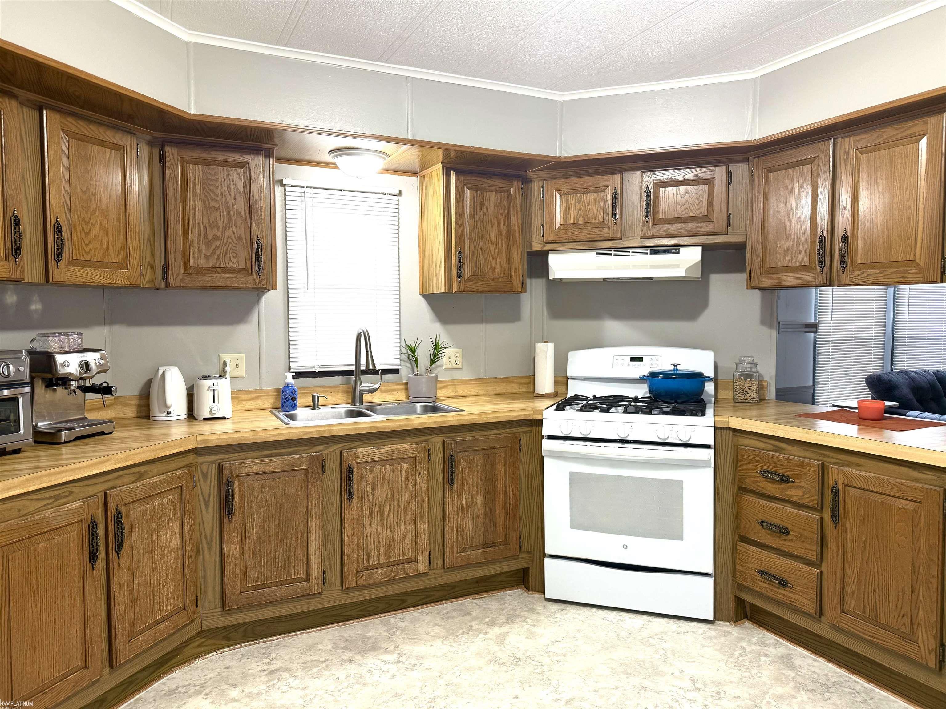 Photo 4 of Single family home for sale at 15330 Danseur Dr, Clinton Township, MI 48038 | MLS# 58050222375 | Listing updated on 2026-09-20