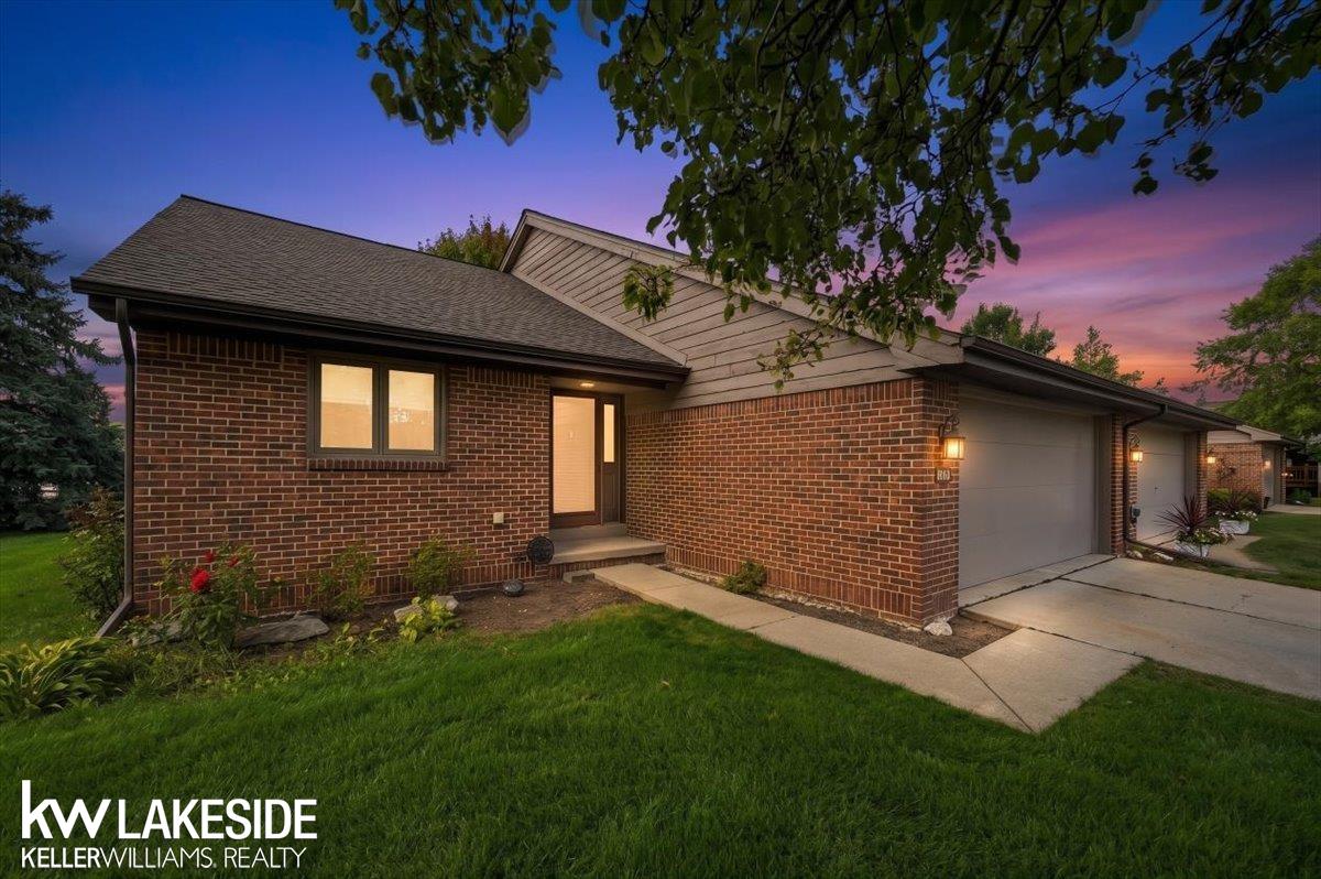 Condo for sale at 45491 Meadows Sq, Macomb, MI 48044 | MLS# 58050222376