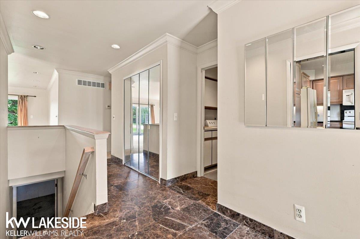 Photo 4 of Condo for sale at 45491 Meadows Sq, Macomb, MI 48044 | MLS# 58050222376 | Listing updated on 2026-10-05