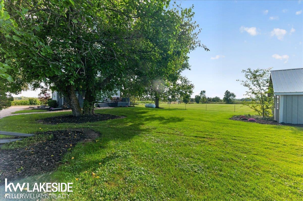 8695 Petz Road photo 8