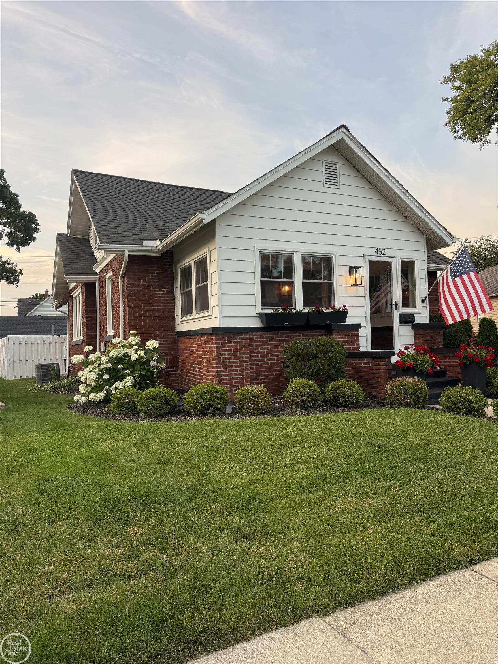 Photo 3 of Single family home for sale at 452 Maple St, Plymouth, MI 48170 | MLS# 58050222381 | Listing updated on 2026-09-21