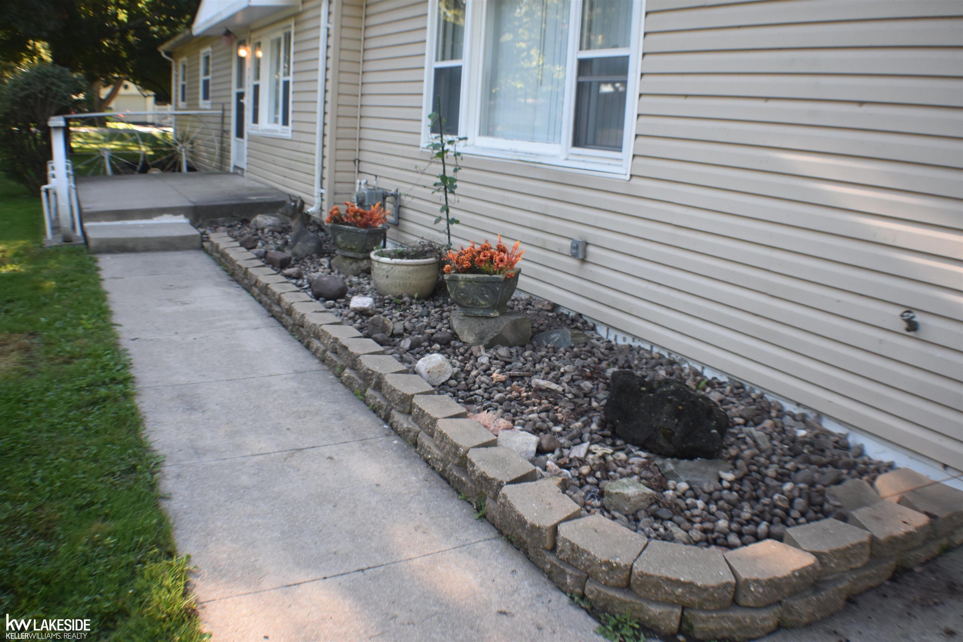 Photo 3 of Single family home for sale at 21360 Remick St, Clinton Township, MI 48036 | MLS# 58050222387 | Listing updated on 2026-09-24