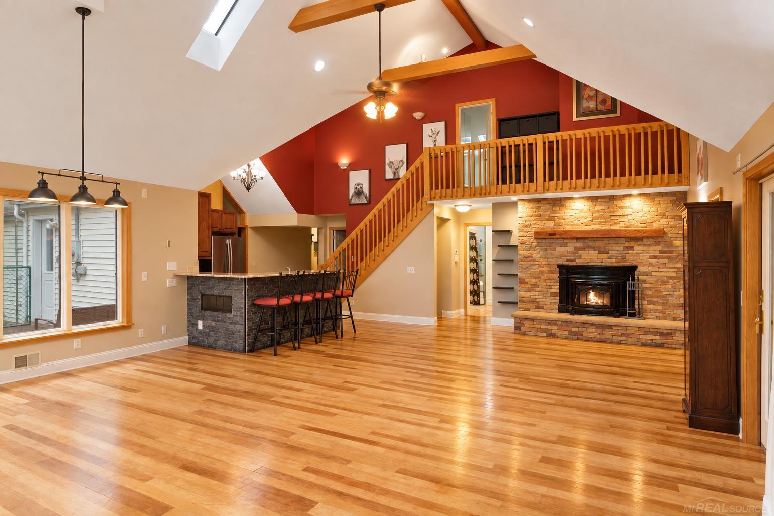 496 Kuwe Lane photo 4