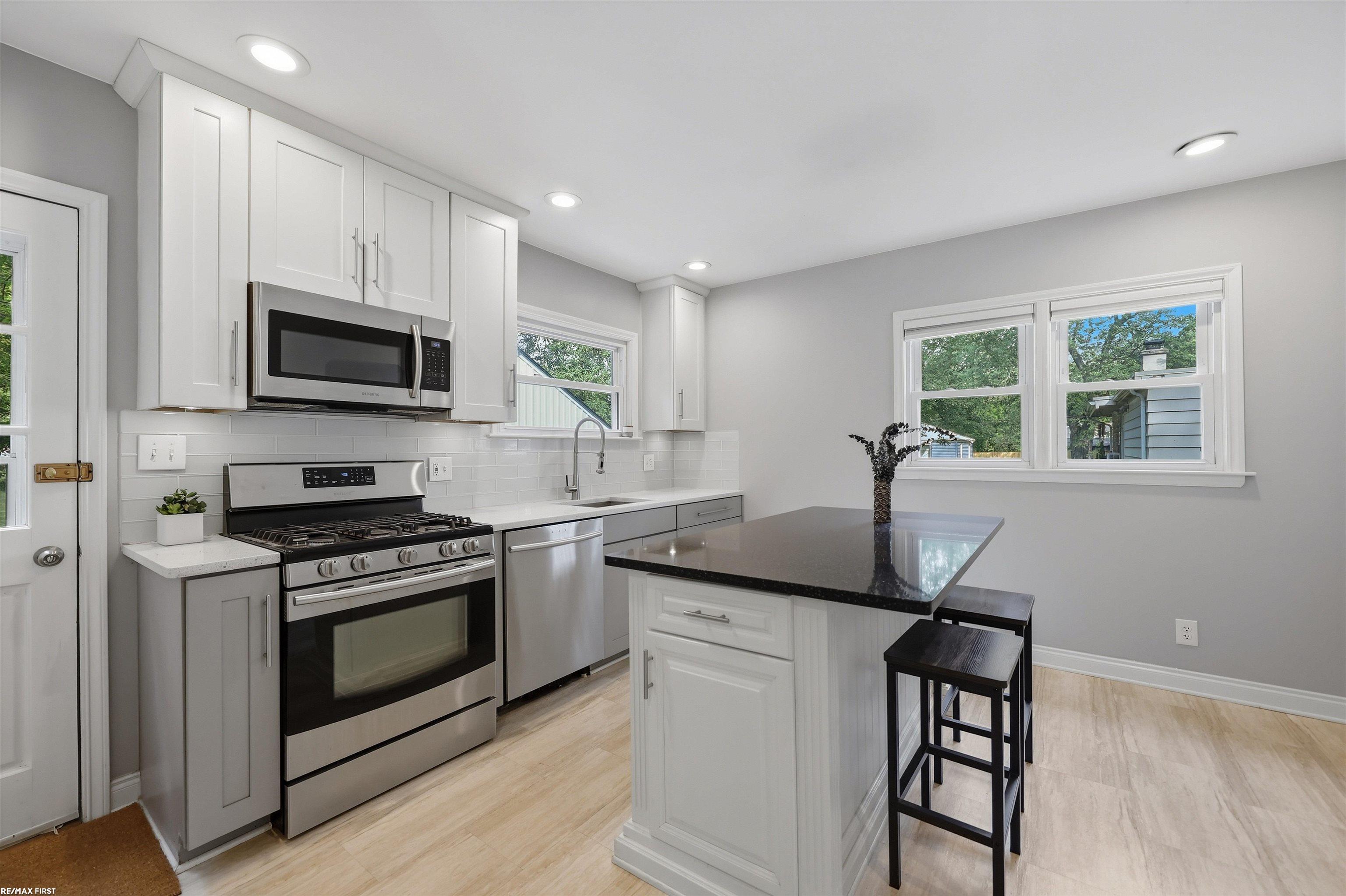 Photo 3 of Single family home for sale at 8241 Russell St, Shelby Township, MI 48317 | MLS# 58050222402 | Listing updated on 2026-09-29
