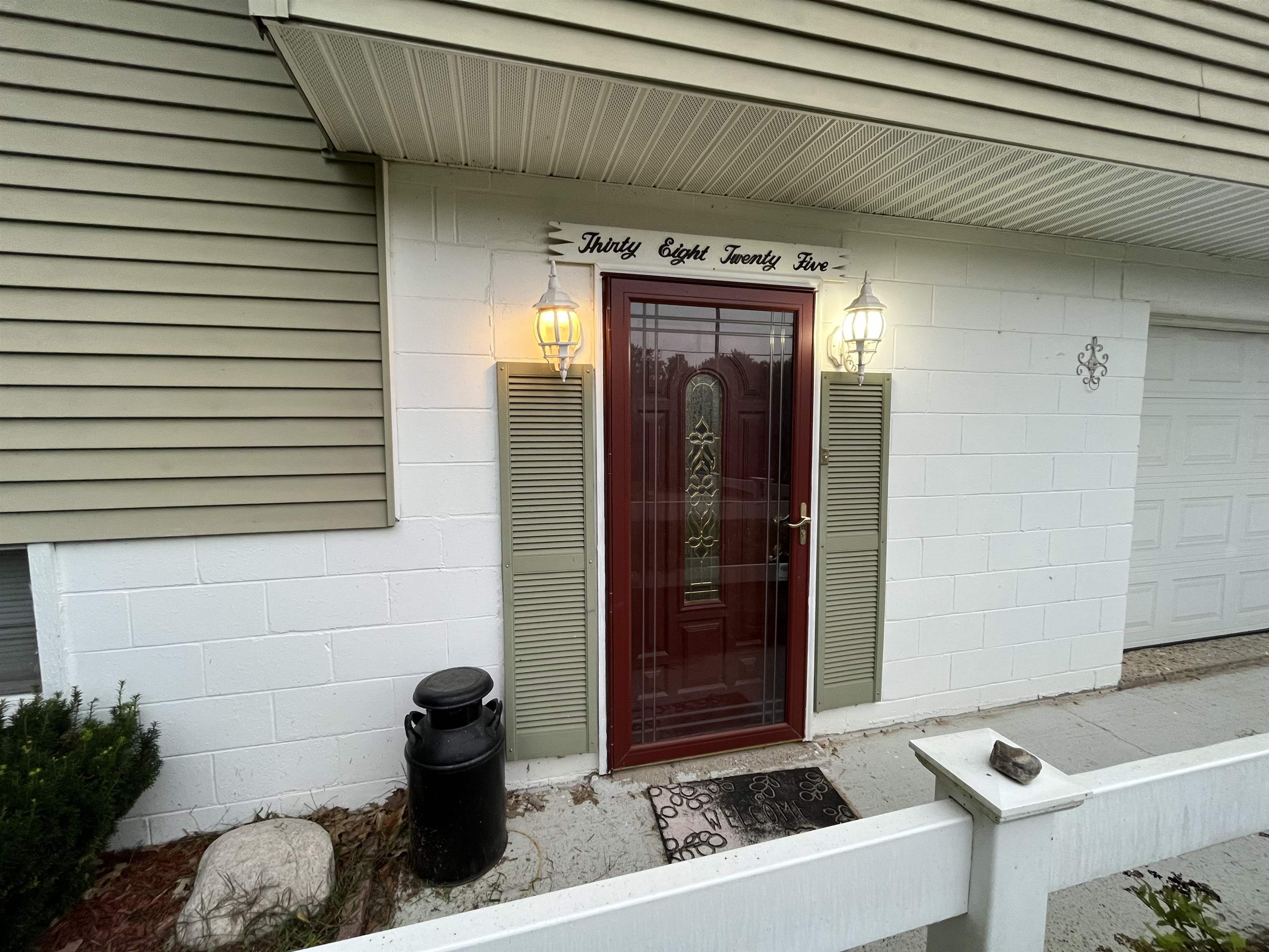 Photo 3 of Single family home for sale at 3825 Lapham Dr, Harrison, MI 48625 | MLS# 50222404 | Listing updated on 2026-09-20