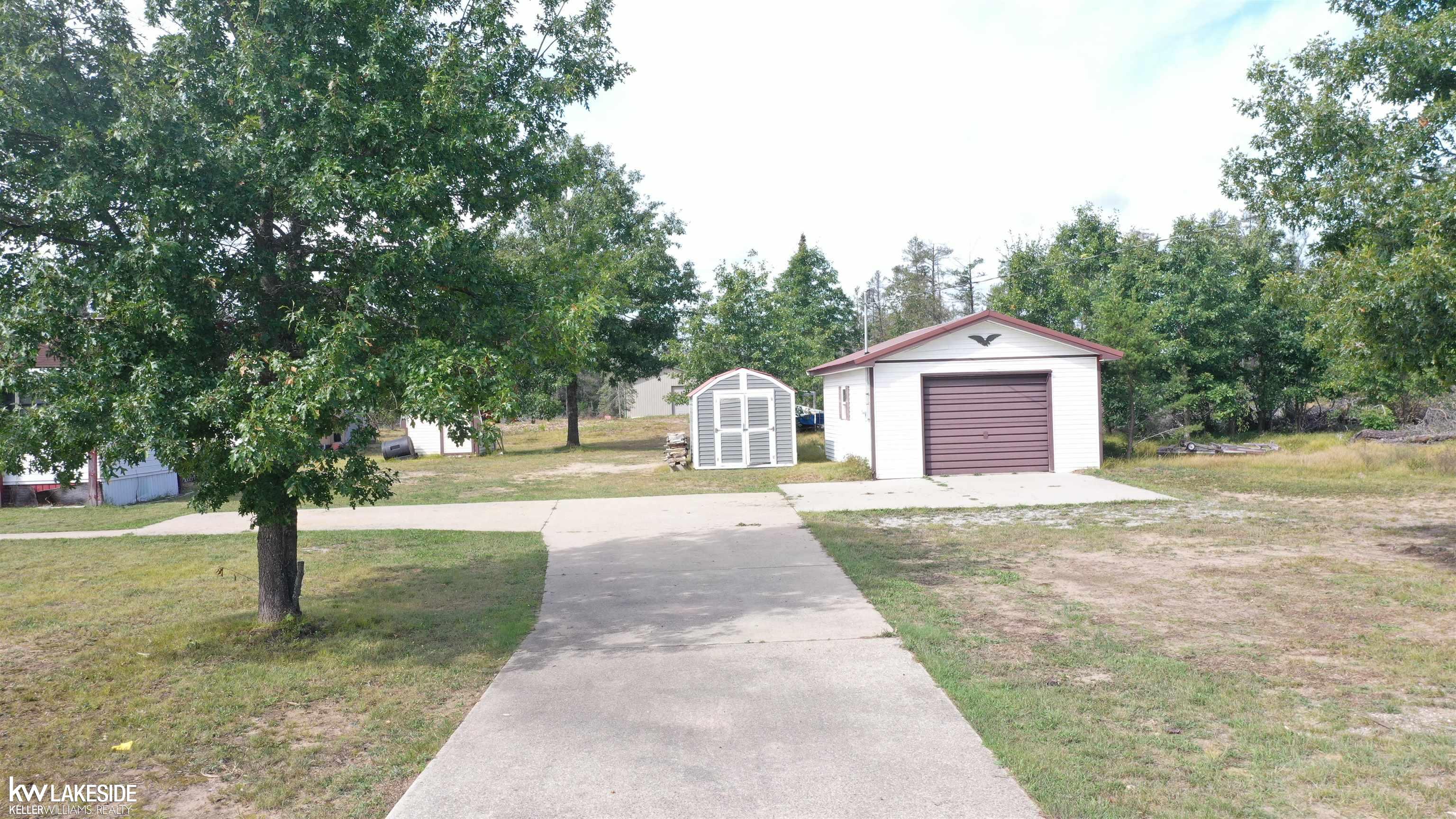 Photo 1 of Single family home for sale at 586 S Headquarters Rd, Grayling, MI 49738 | MLS# 58050222406 | Listing updated on 2026-10-02