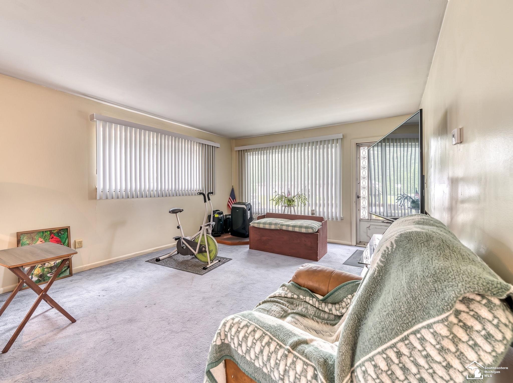 Photo 4 of Single family home for sale at 3223 Cloverdale St, Monroe, MI 48162 | MLS# 57050222409 | Listing updated on 2026-09-21