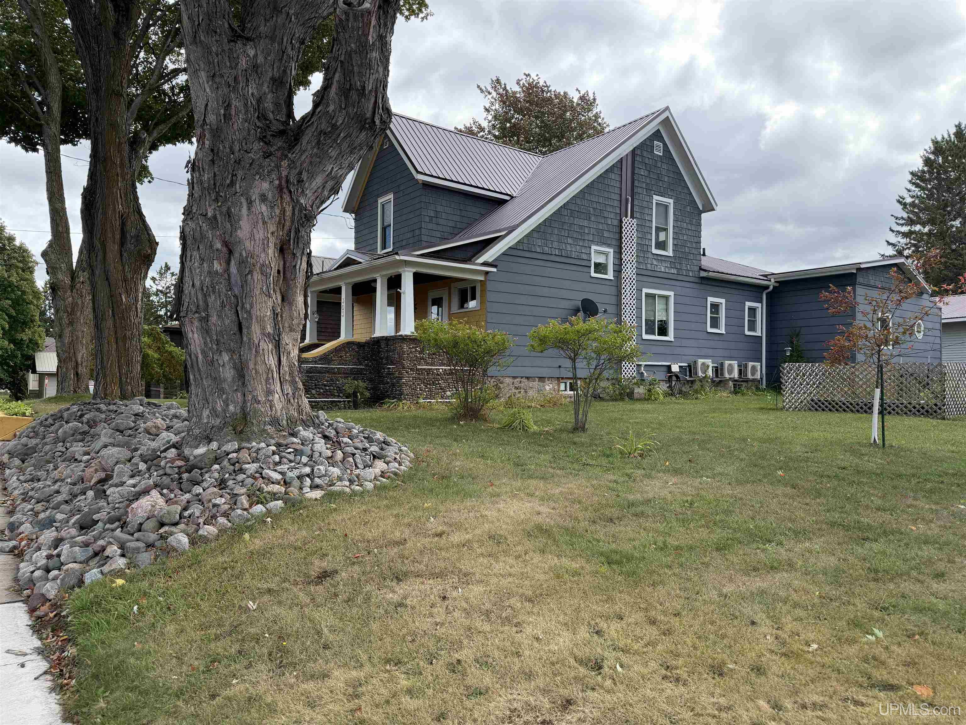 Photo 2 of Single family home for sale at 303 Maple St, Hurley, WI 54534 | MLS# 50222432 | Listing updated on 2026-09-21