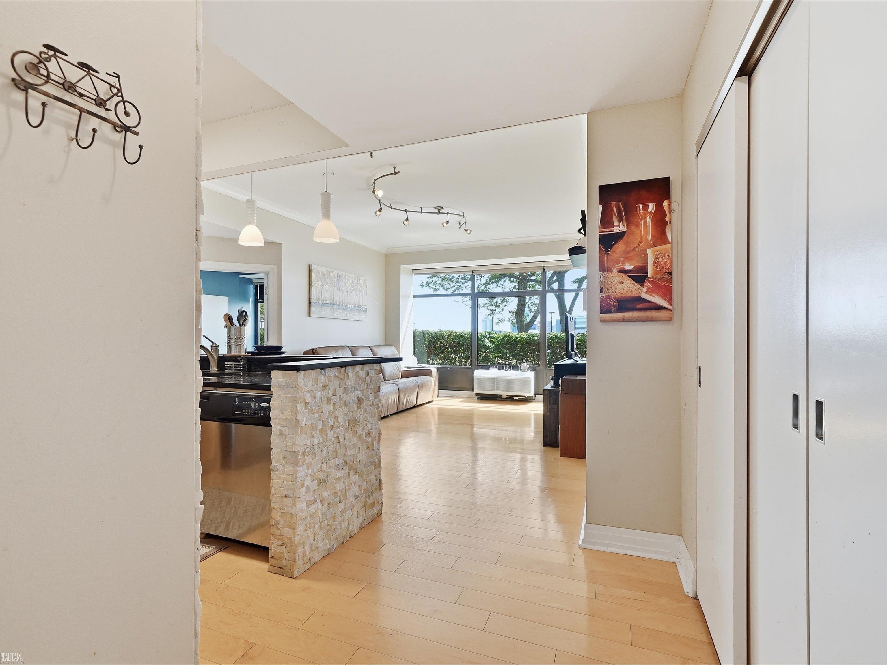 Photo 3 of Condo for sale at 1001 Jefferson Ave #1J, Detroit, MI 48226 | MLS# 50222438 | Listing updated on 2026-09-21