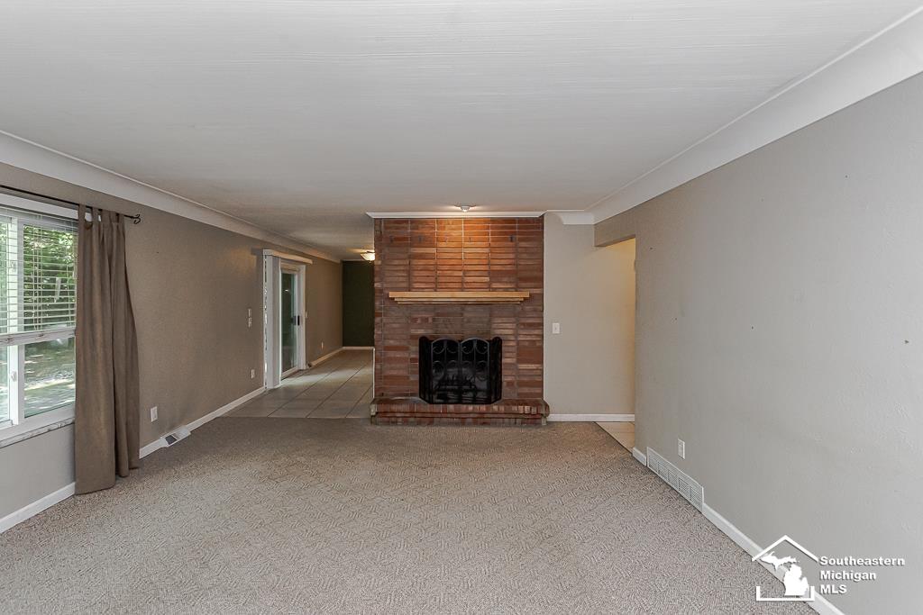 Photo 4 of Single family home for sale at 7679 Apache Trl, Temperance, MI 48182 | MLS# 57050222456 | Listing updated on 2026-09-25