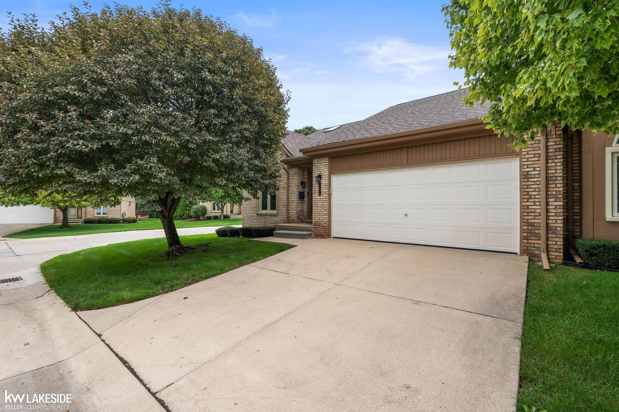 Photo 2 of Sale Pending at 35916 Fierimonte Dr, Clinton Township, MI 48035 | MLS# 50222462 | Listing updated on 2026-09-24