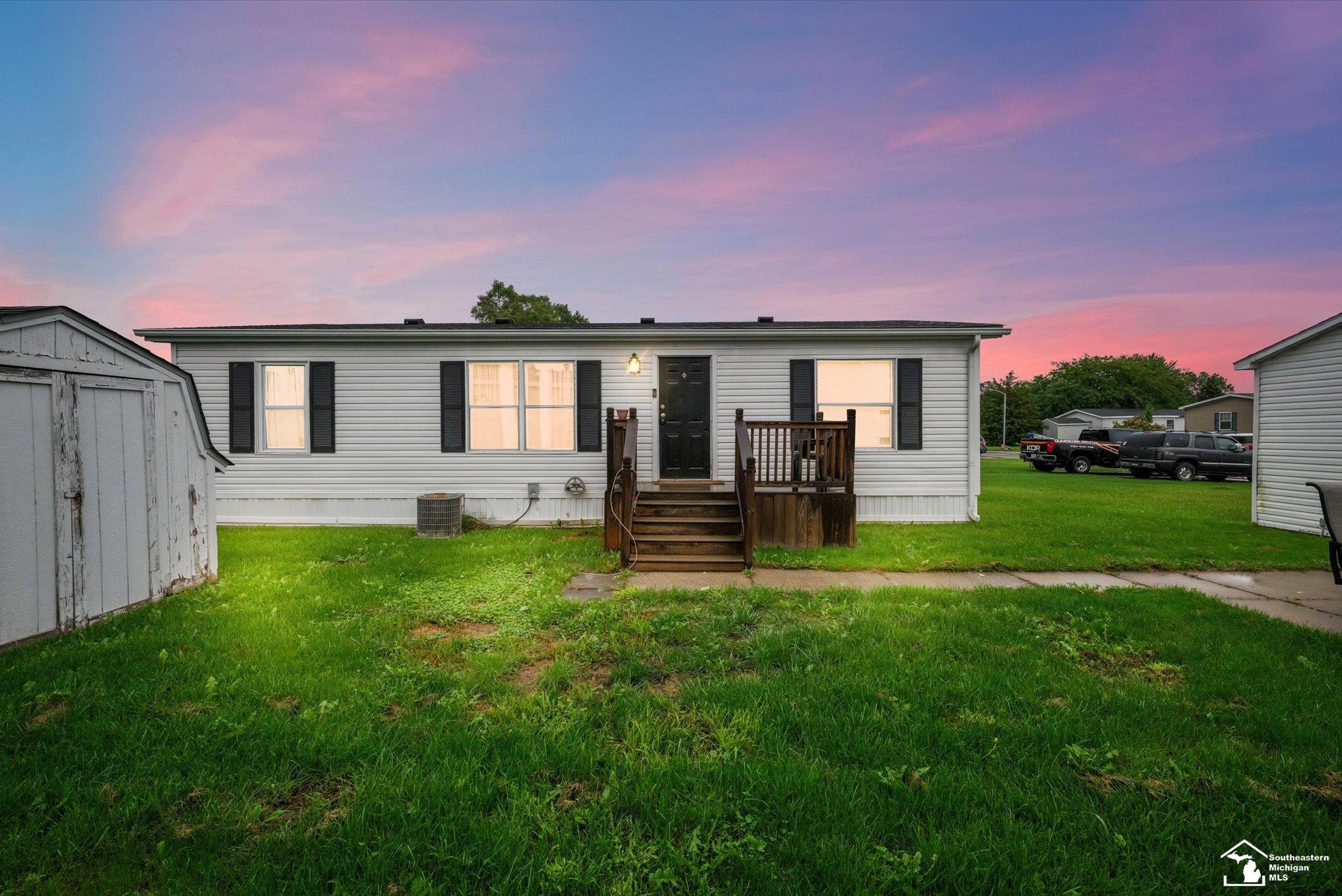 Photo 1 of Single family home for sale at 29356 Maple Dr, Flat Rock, MI 48134 | MLS# 57050222503 | Listing updated on 2026-09-22