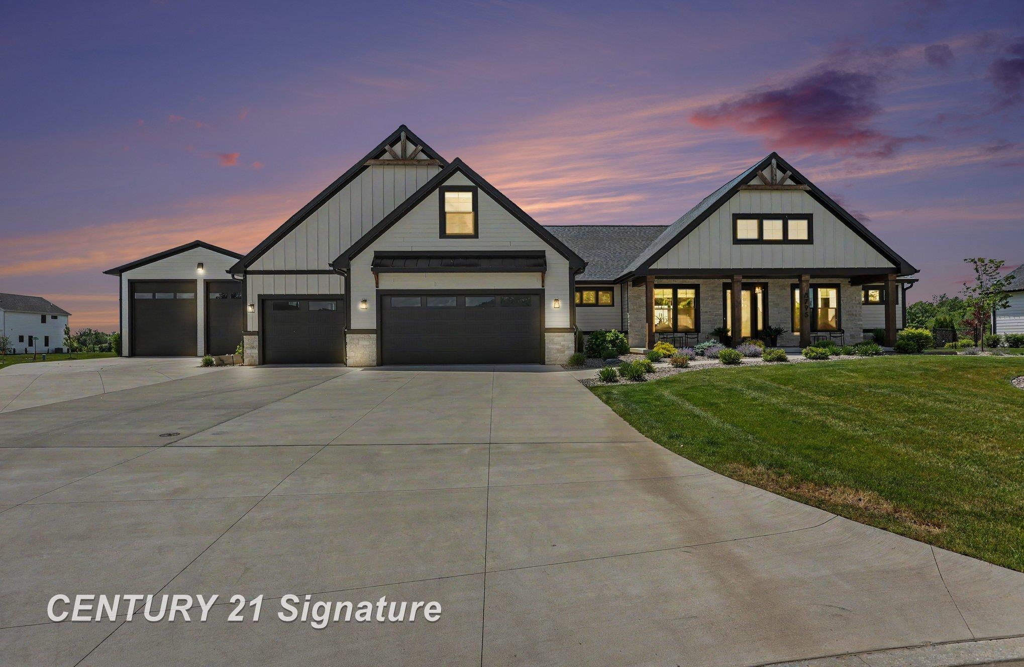 Photo 3 of Single family home for sale at 8795 Copper Ct, Freeland, MI 48623 | MLS# 50222517 | Listing updated on 2026-09-22