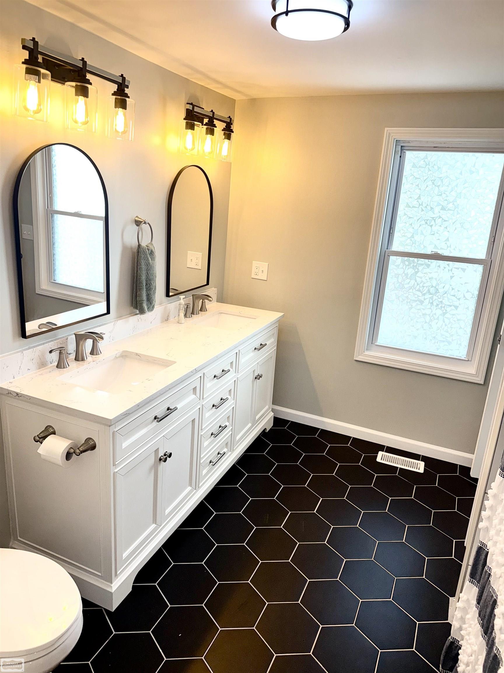 322 Cherry Street photo 13