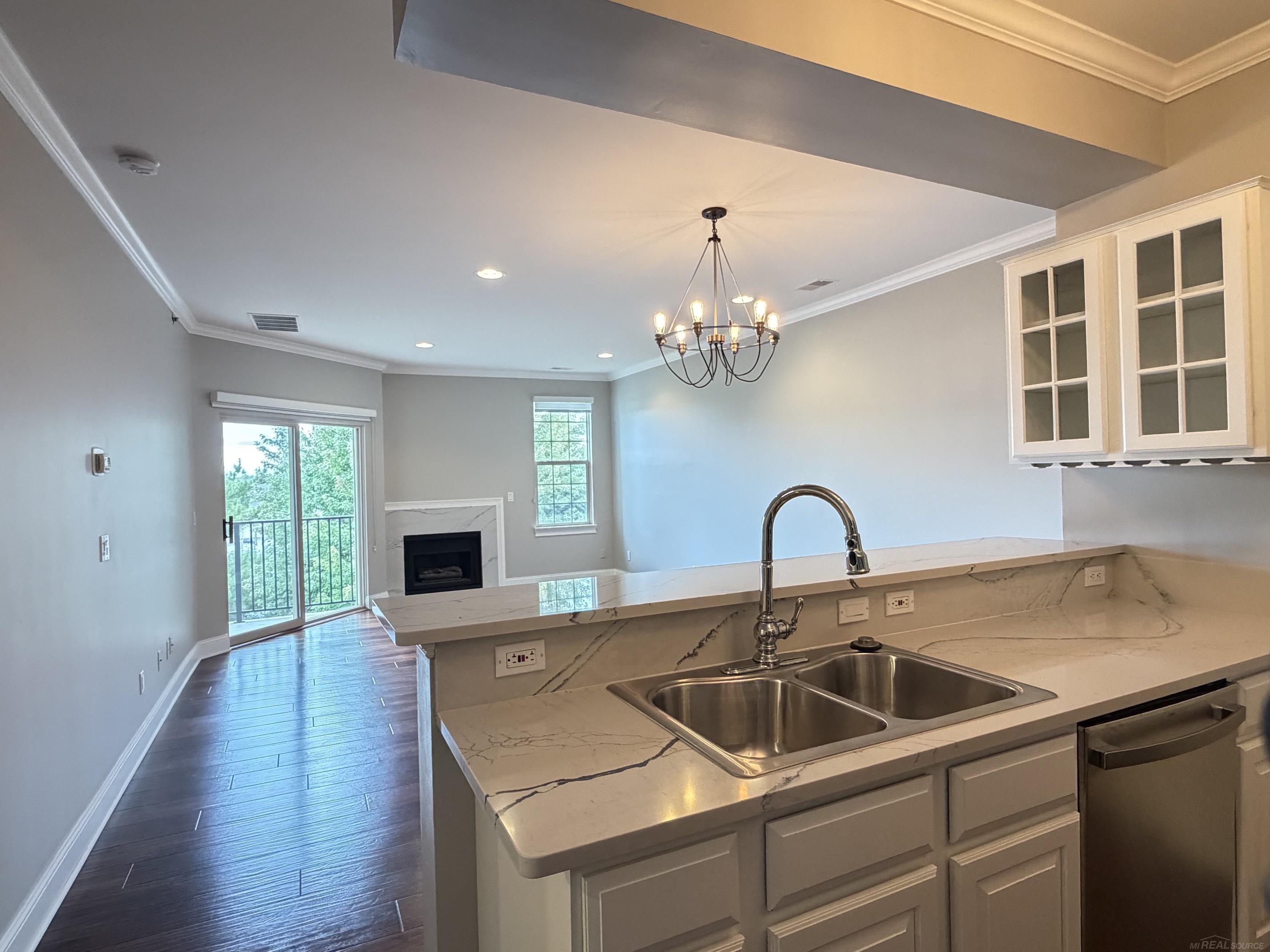 Listing Photo 5 - Condo for sale in building located at 39196 Hayes Rd, Clinton Township, MI 48038