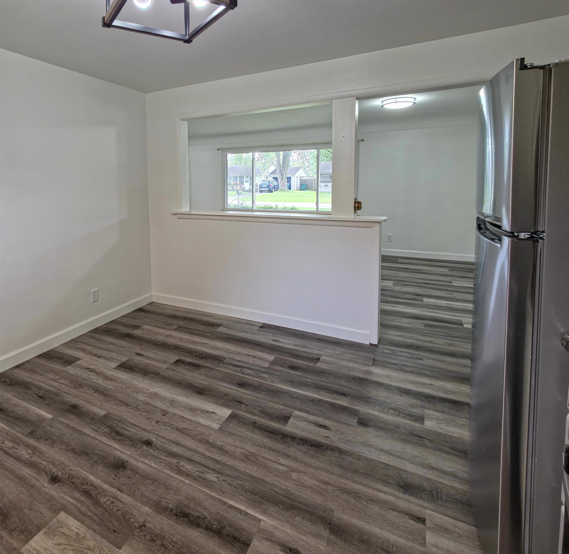 Photo 4 of Sale Pending at 4 Tarras Ct, Bay City, MI 48706 | MLS# 50222549 | Listing updated on 2026-09-28