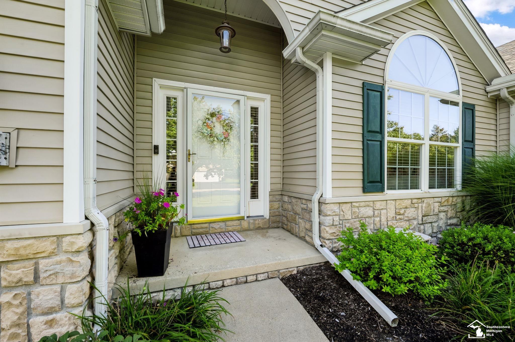 Photo 3 of Condo for sale at 6586 Black Diamond Ln, Lambertville, MI 48144 | MLS# 57050222575 | Listing updated on 2026-09-29