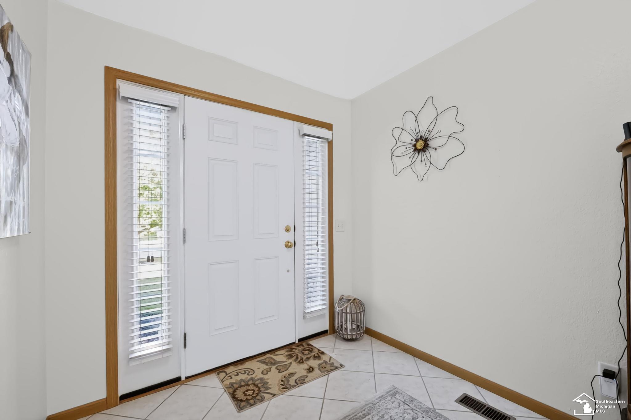 Listing Photo 4 - Condo for sale in building located at 6586 Black Diamond Ln, Lambertville, MI 48144