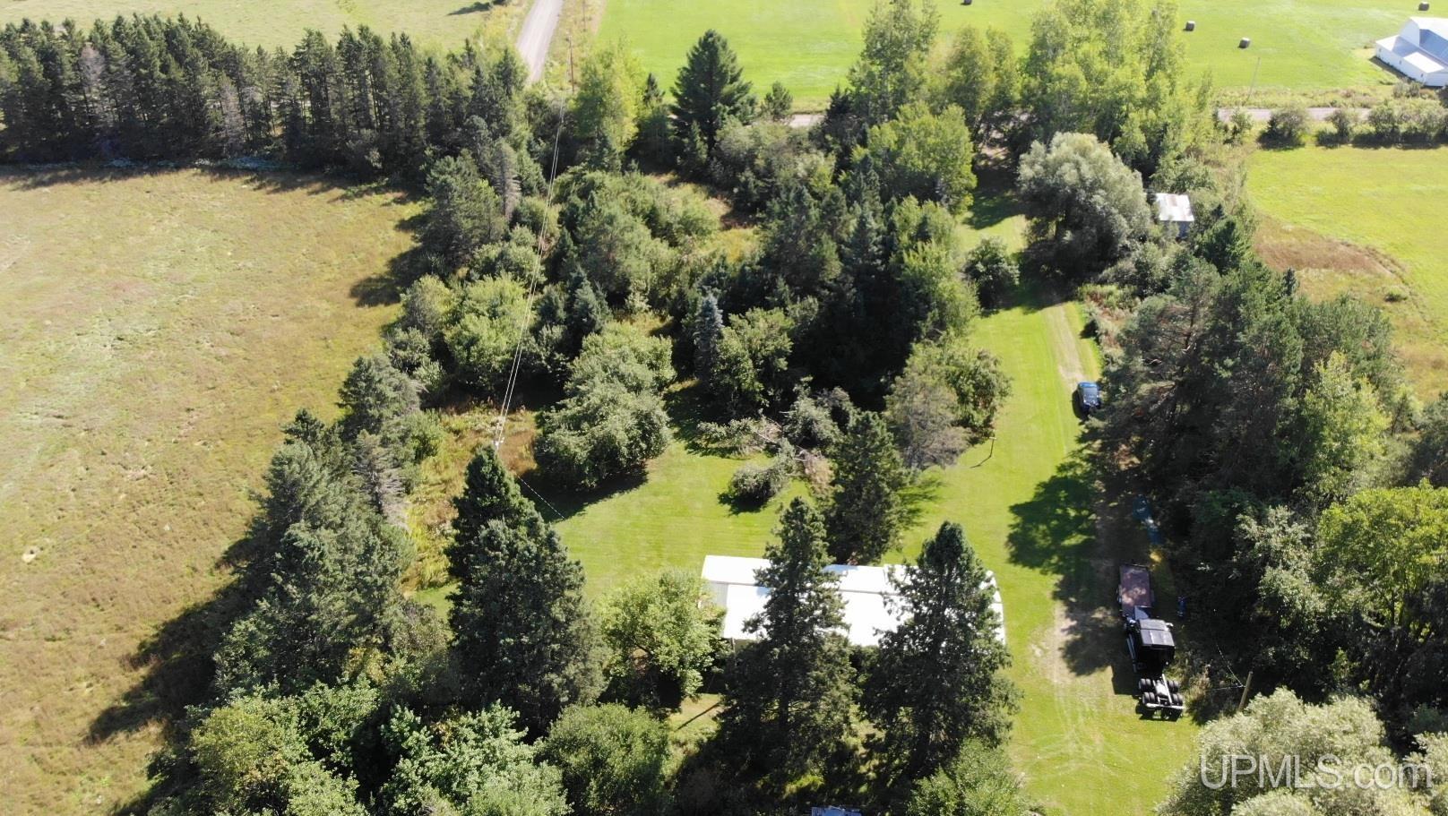 Photo 2 of Single family home for sale at 24423 Clayco Rd, Pelkie, MI 49958 | MLS# 50222591 | Listing updated on 2026-09-22