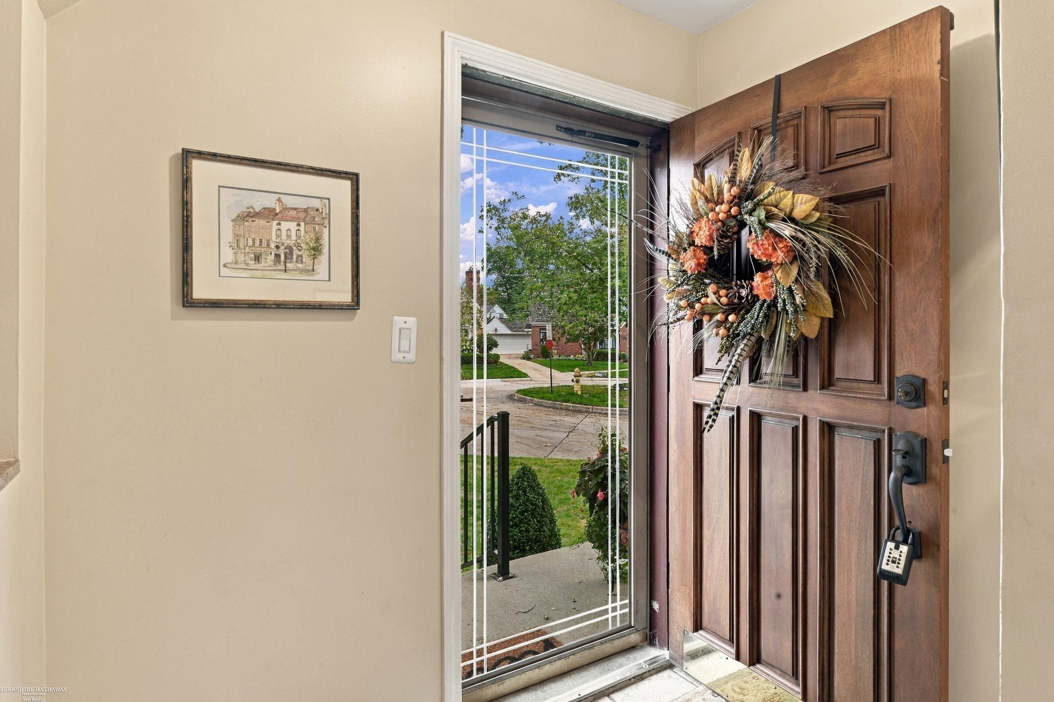 Photo 2 of Single family home for sale at 1595 Ford Ct, Grosse Pointe Woods, MI 48236 | MLS# 58050222600 | Listing updated on 2026-09-23