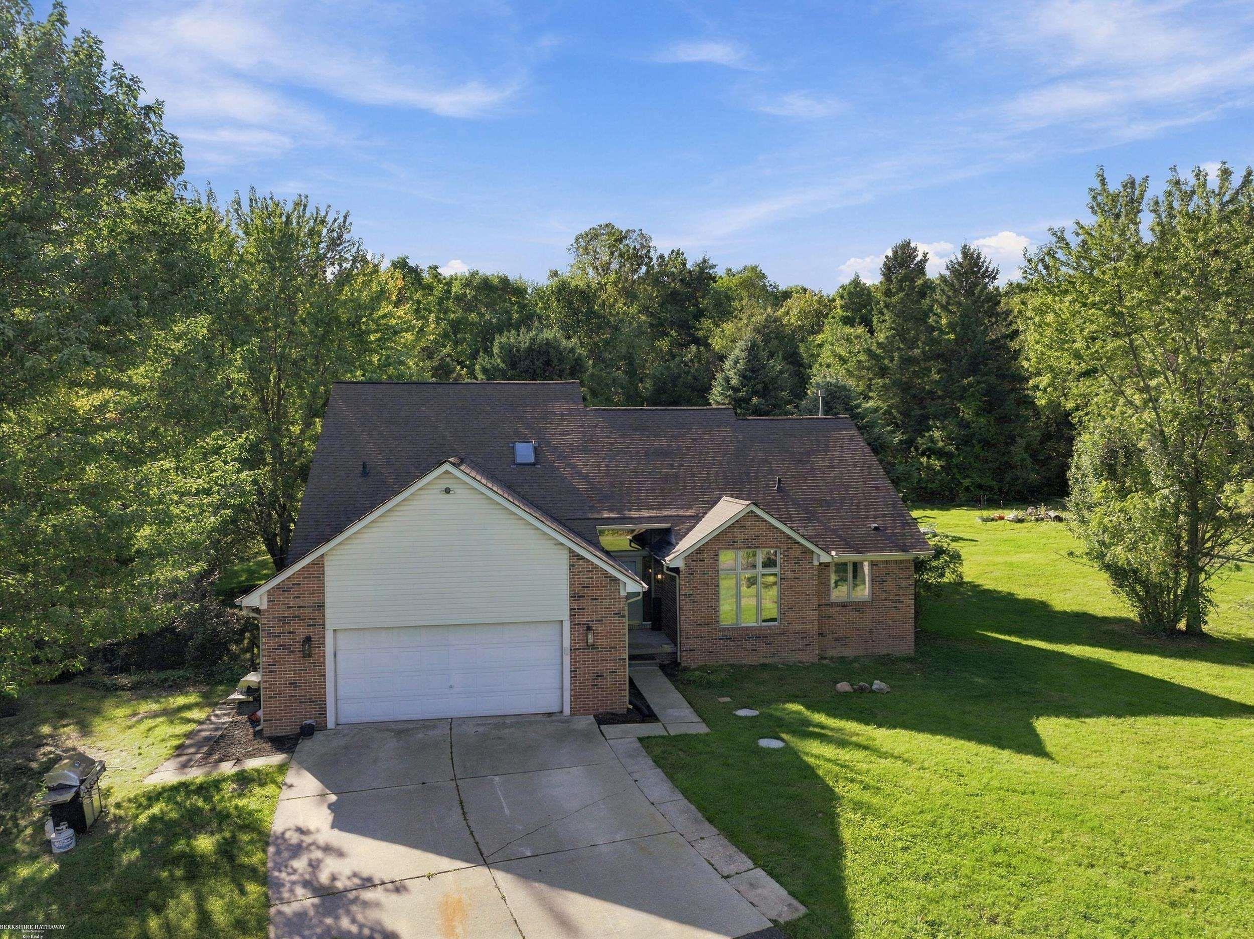 Photo 2 of Single family home for sale at 80131 Hipp Rd, Bruce Twp, MI 48065 | MLS# 58050222638 | Listing updated on 2026-10-06