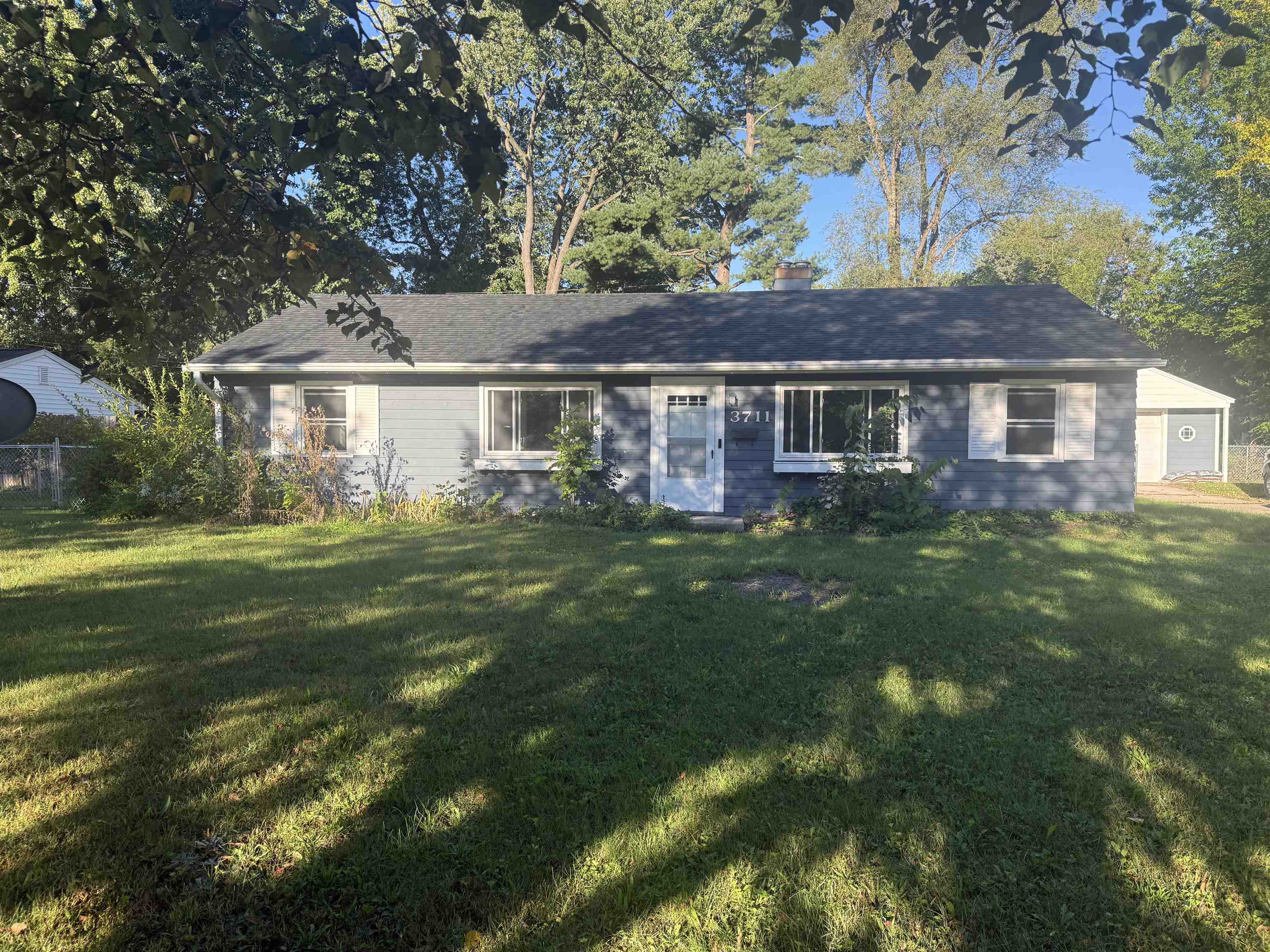 Single family home for sale at 3711 Washington St, Midland, MI 48642 | MLS# 50222641