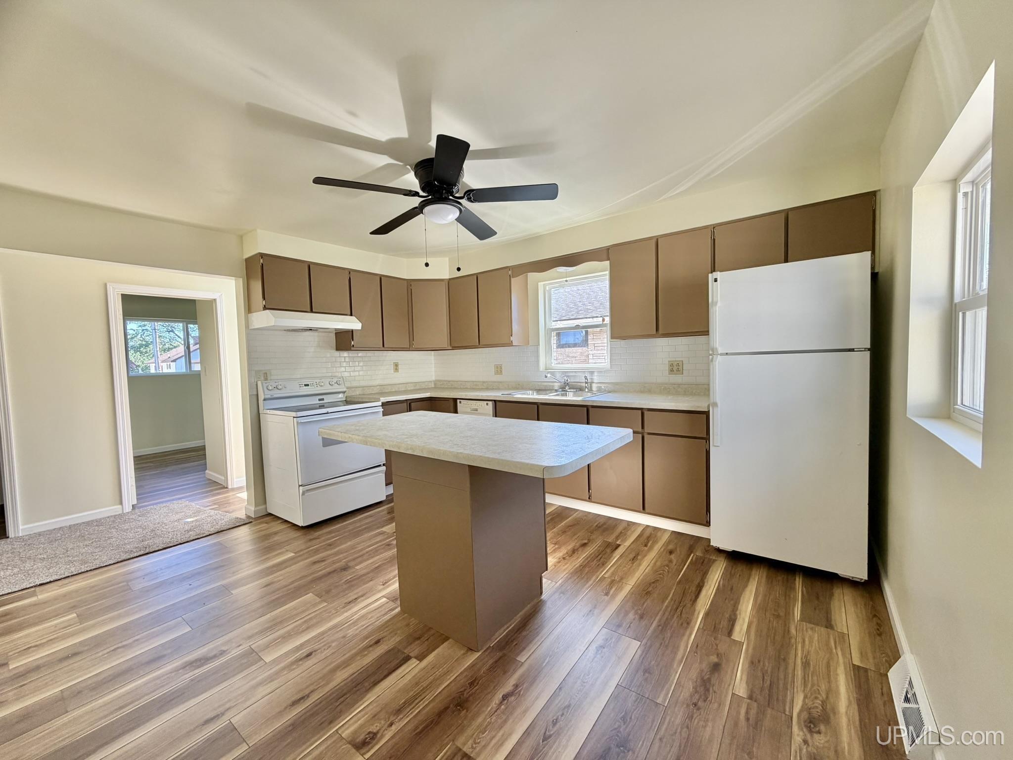 Photo 3 of Single family home for sale at 213 Hemlock St, Kingsford, MI 49802 | MLS# 50222642 | Listing updated on 2026-09-22