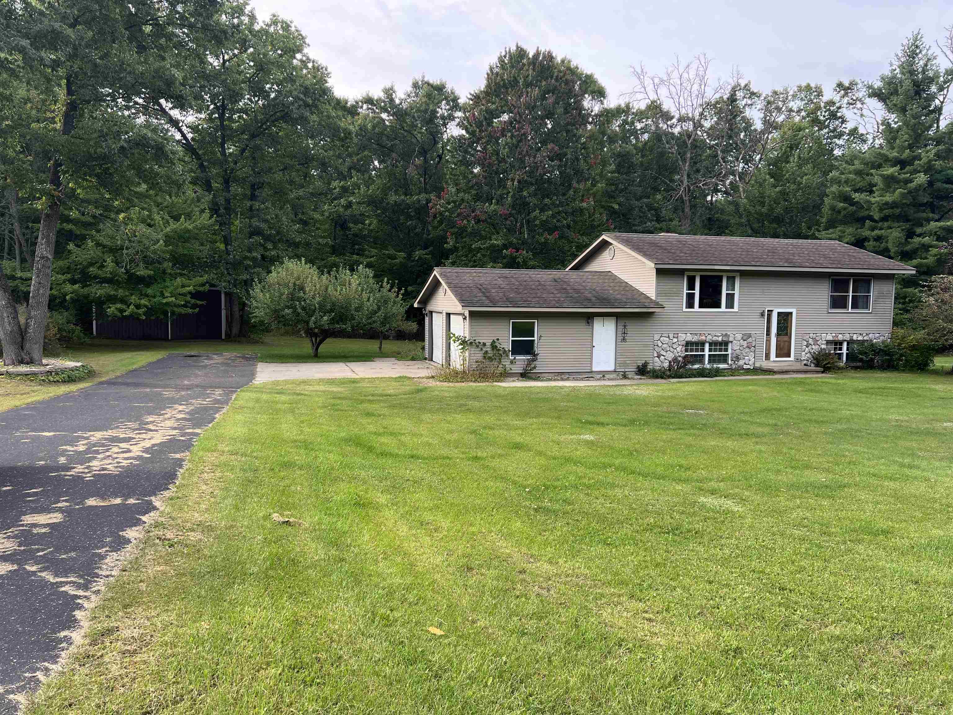 Photo 1 of Single family home for sale at 1140 E Townline Lake Rd, Harrison, MI 48625 | MLS# 50222648 | Listing updated on 2026-09-28