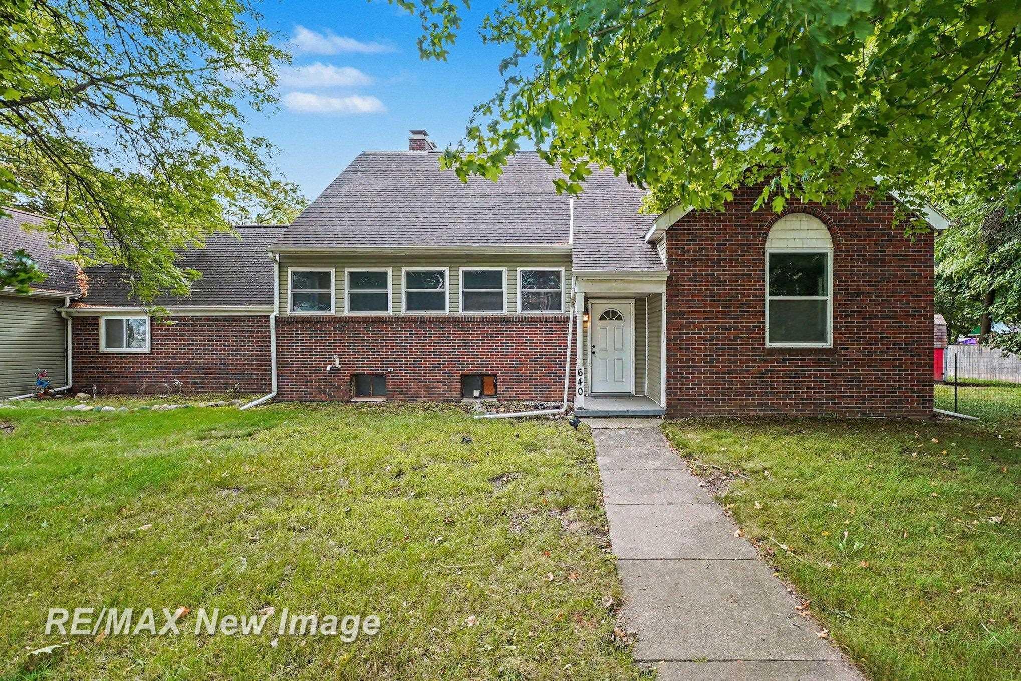 Photo 3 of Multi family home for sale at 640 E Saginaw St, Breckenridge, MI 48615 | MLS# 61050222651 | Listing updated on 2026-09-24