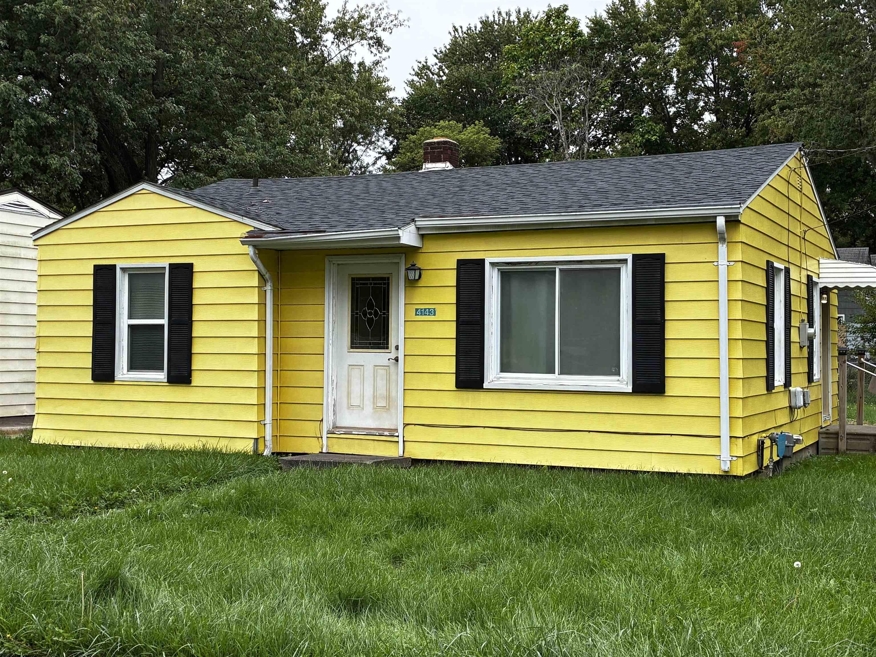 Photo 2 of Single family home for sale at 4143 Doran St, Flint, MI 48504 | MLS# 61050222675 | Listing updated on 2026-09-23