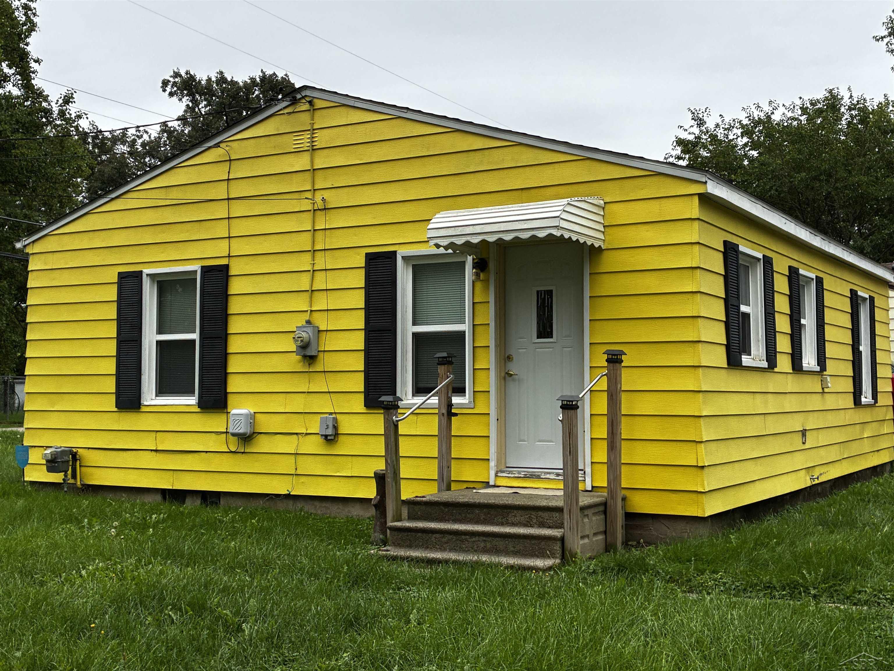 Photo 3 of Single family home for sale at 4143 Doran St, Flint, MI 48504 | MLS# 61050222675 | Listing updated on 2026-09-23