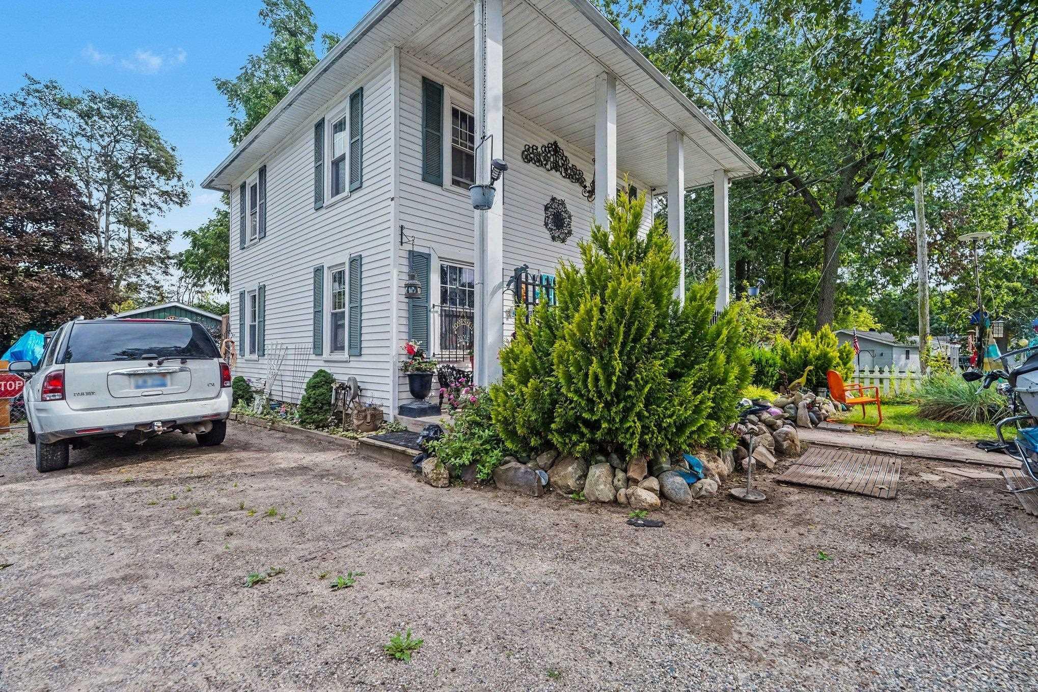 Photo 2 of Single family home for sale at 11175 E Shore Dr, Delton, MI 49046 | MLS# 61050222720 | Listing updated on 2026-10-05