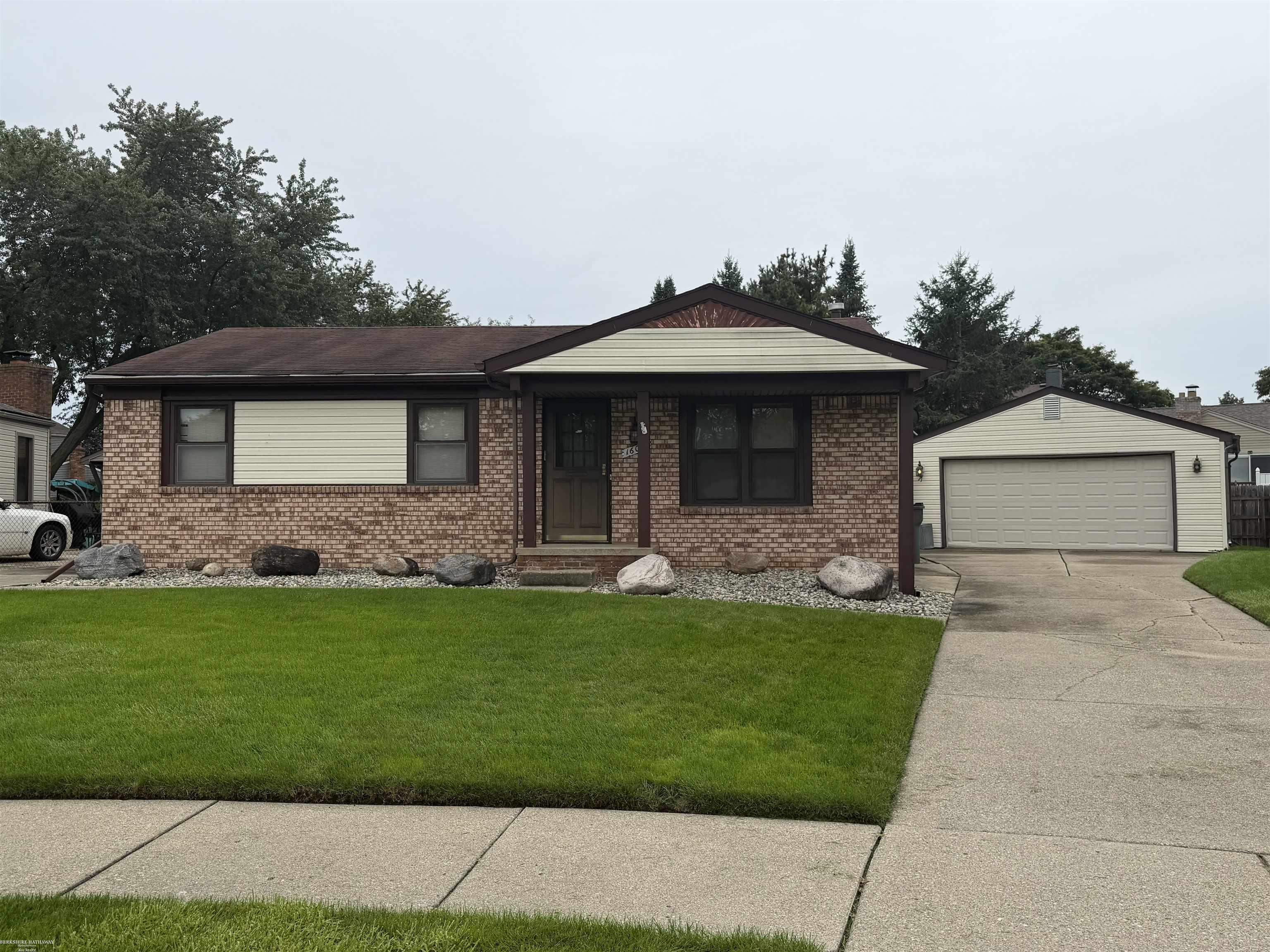 Photo 1 of Sale Pending at 16079 Touraine Dr, Clinton Township, MI 48038 | MLS# 58050222729 | Listing updated on 2026-09-30
