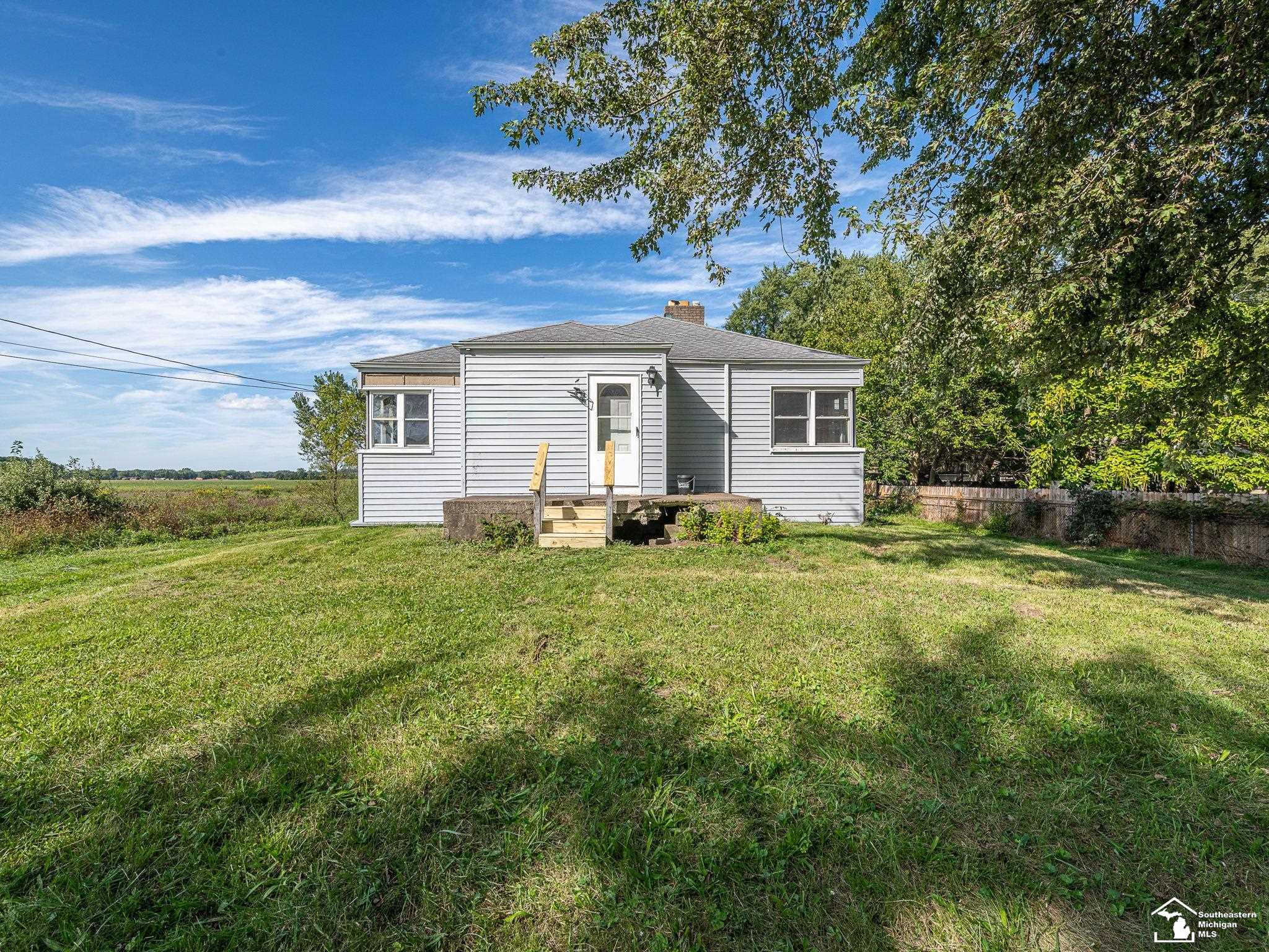 Photo 1 of Single family home for sale at 564 Castella Rd, Temperance, MI 48182 | MLS# 57050222777 | Listing updated on 2026-09-25