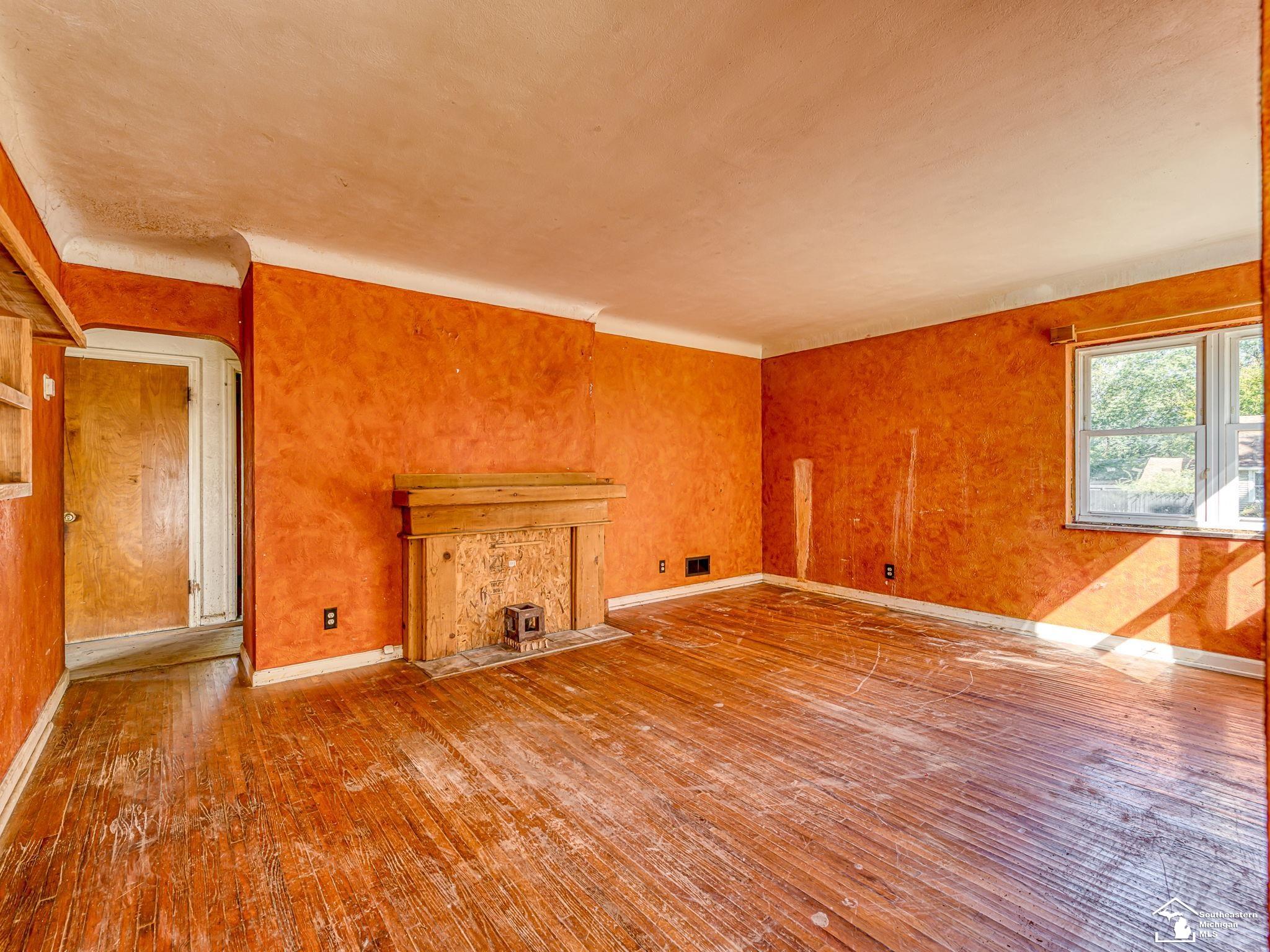 Photo 3 of Single family home for sale at 564 Castella Rd, Temperance, MI 48182 | MLS# 57050222777 | Listing updated on 2026-09-25