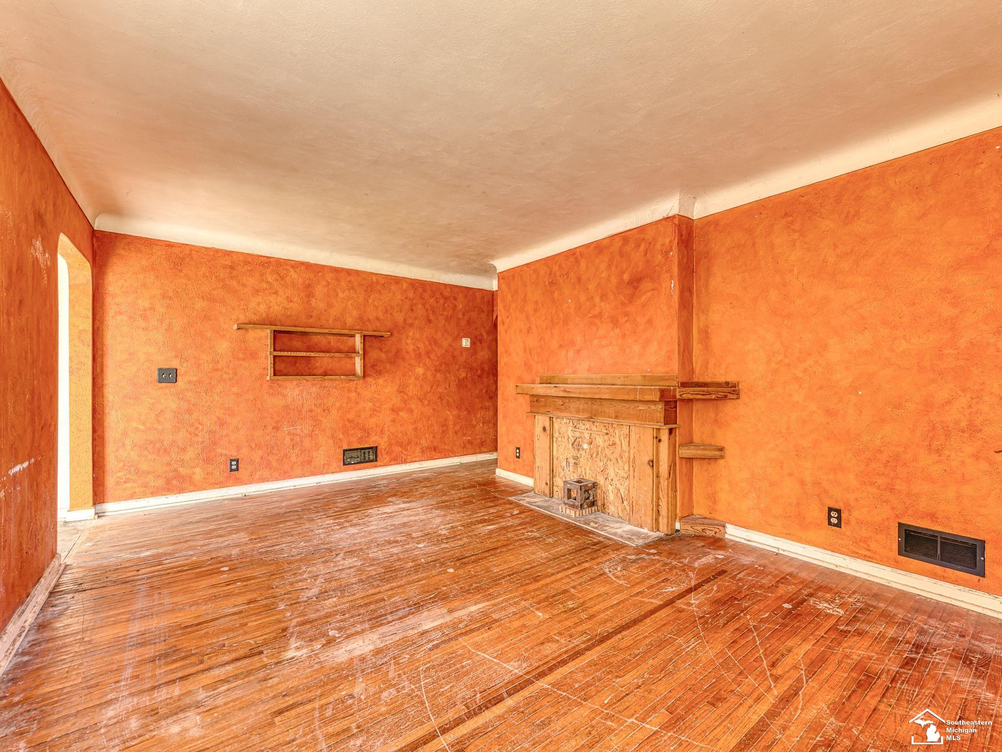 Photo 3 of Single family home for sale at 564 Castella Rd, Temperance, MI 48182 | MLS# 57050222777 | Listing updated on 2026-09-25