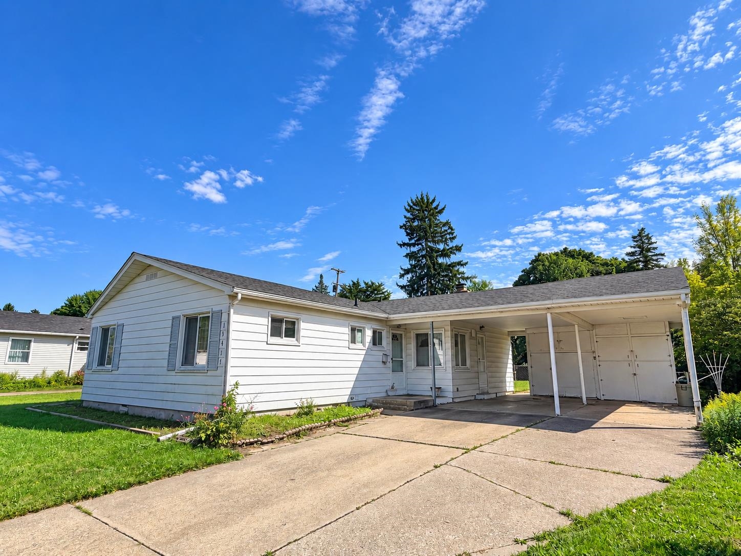Photo 2 of Single family home for sale at 3417 Miller Rd, Flint, MI 48503 | MLS# 5050222790 | Listing updated on 2026-09-24