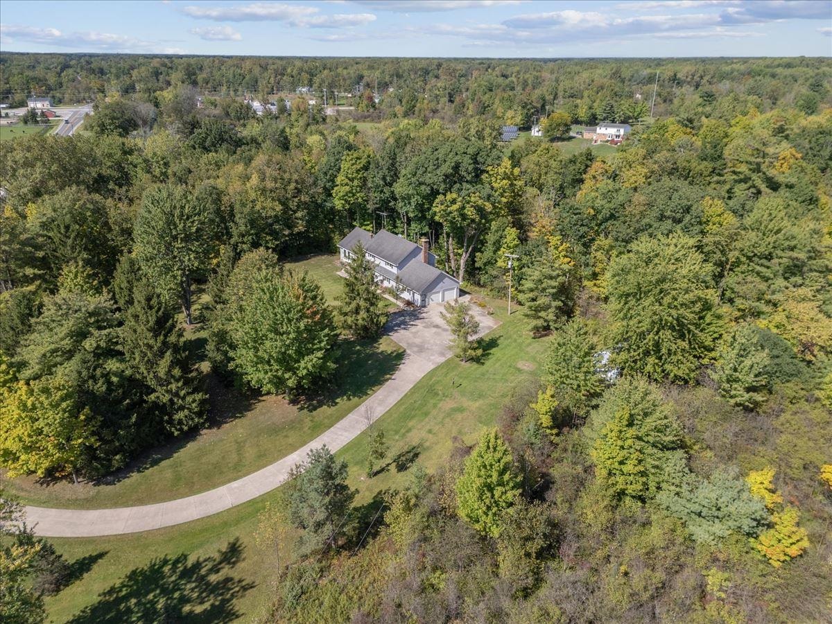 Photo 4 of Single family home for sale at 6900 Rattle Run Rd, Saint Clair, MI 48079 | MLS# 50222794 | Listing updated on 2026-10-02