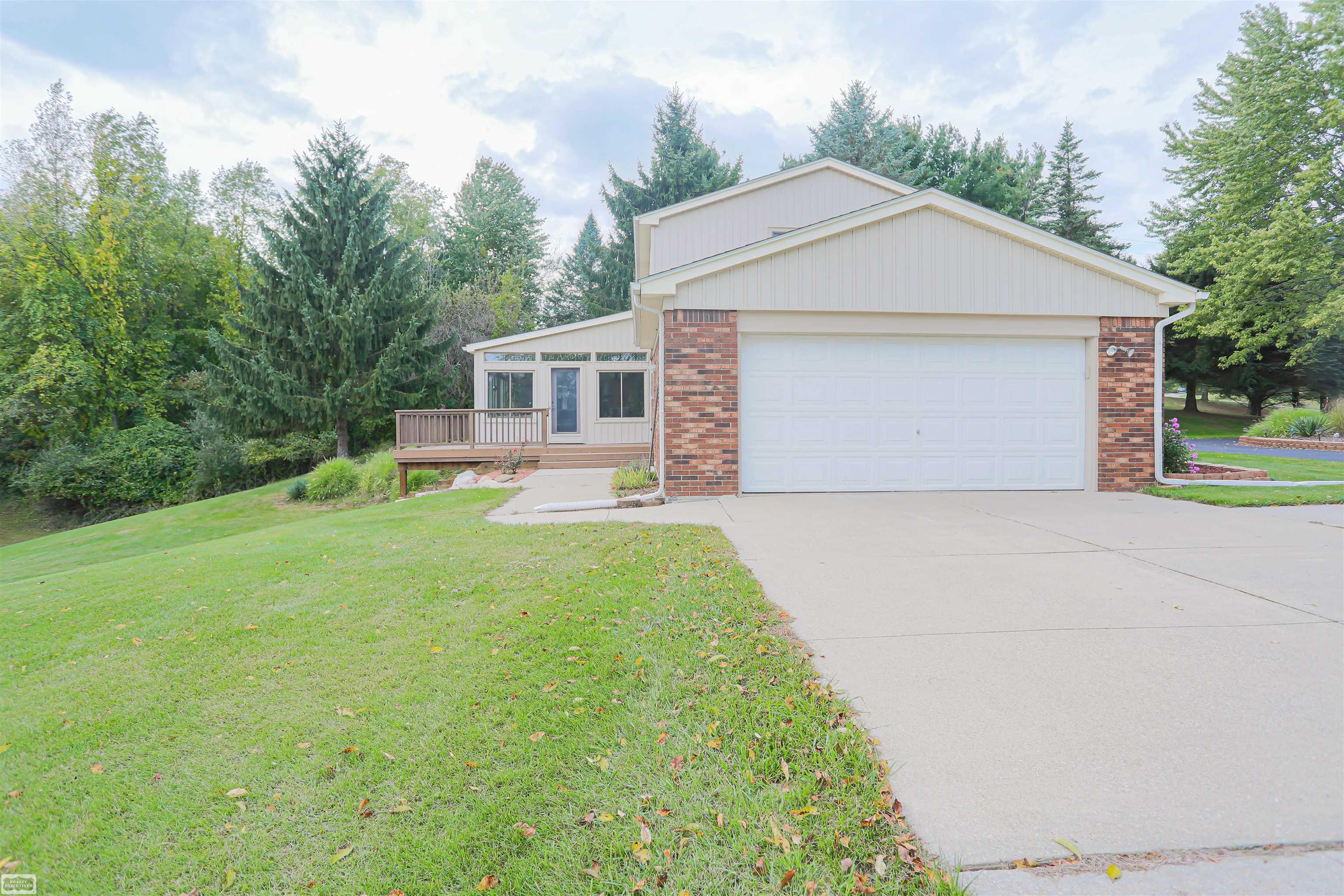 4900 Caravan Drive photo 11