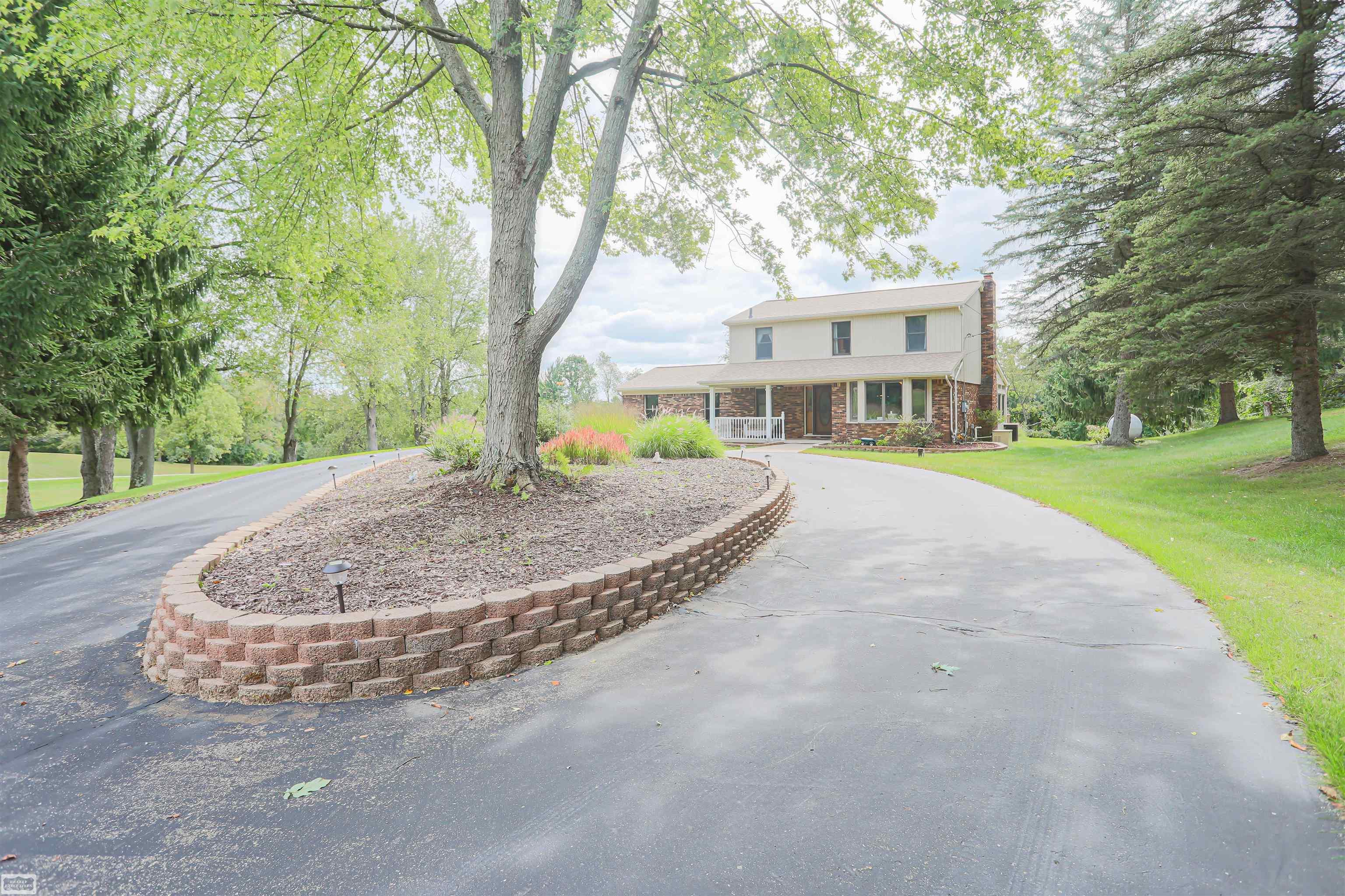 4900 Caravan Drive photo 3
