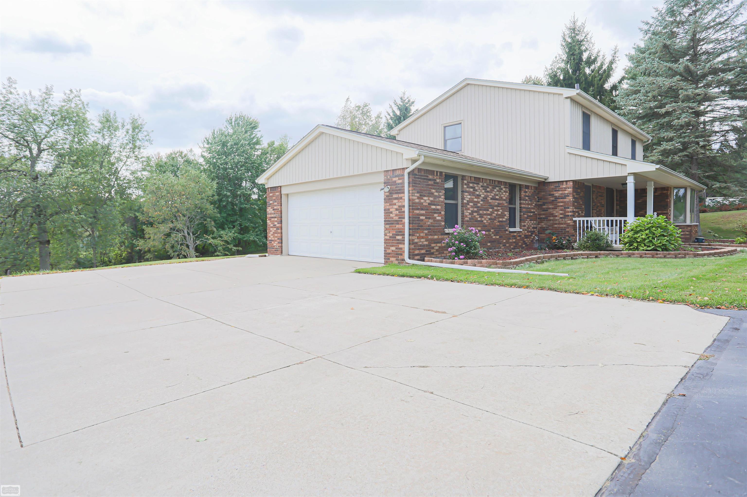 4900 Caravan Drive photo 10