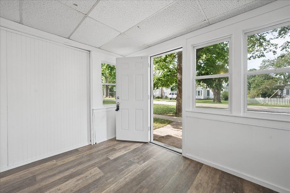 Photo 2 of Single family home for sale at 105 S Shiawassee St, Shiawassee Township Shiawassee, MI 48814 | MLS# 60050222816 | Listing updated on 2026-09-24