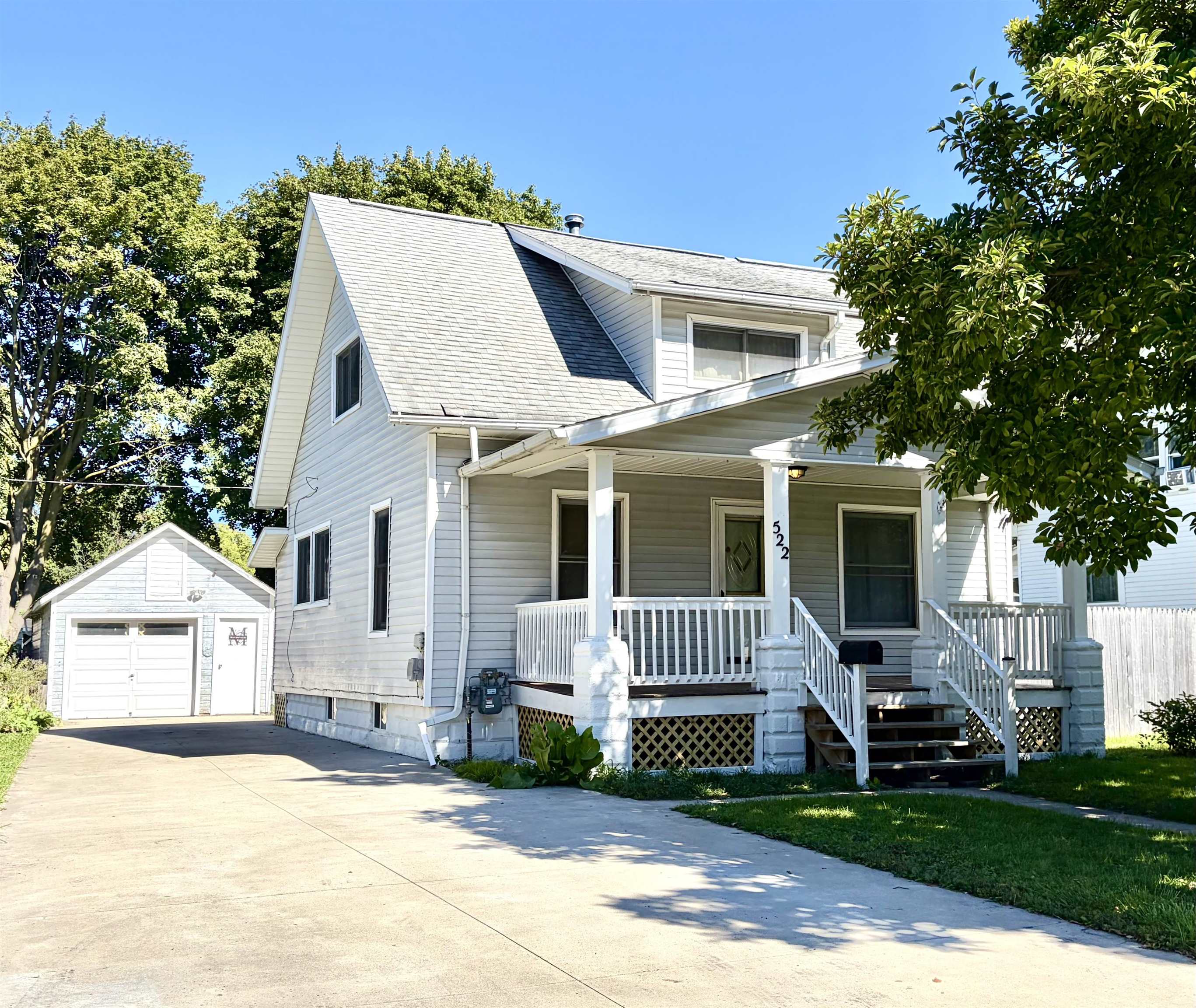 Photo 1 of Single family home for sale at 522 Ryan St, Owosso, MI 48867 | MLS# 60050222830 | Listing updated on 2026-09-24